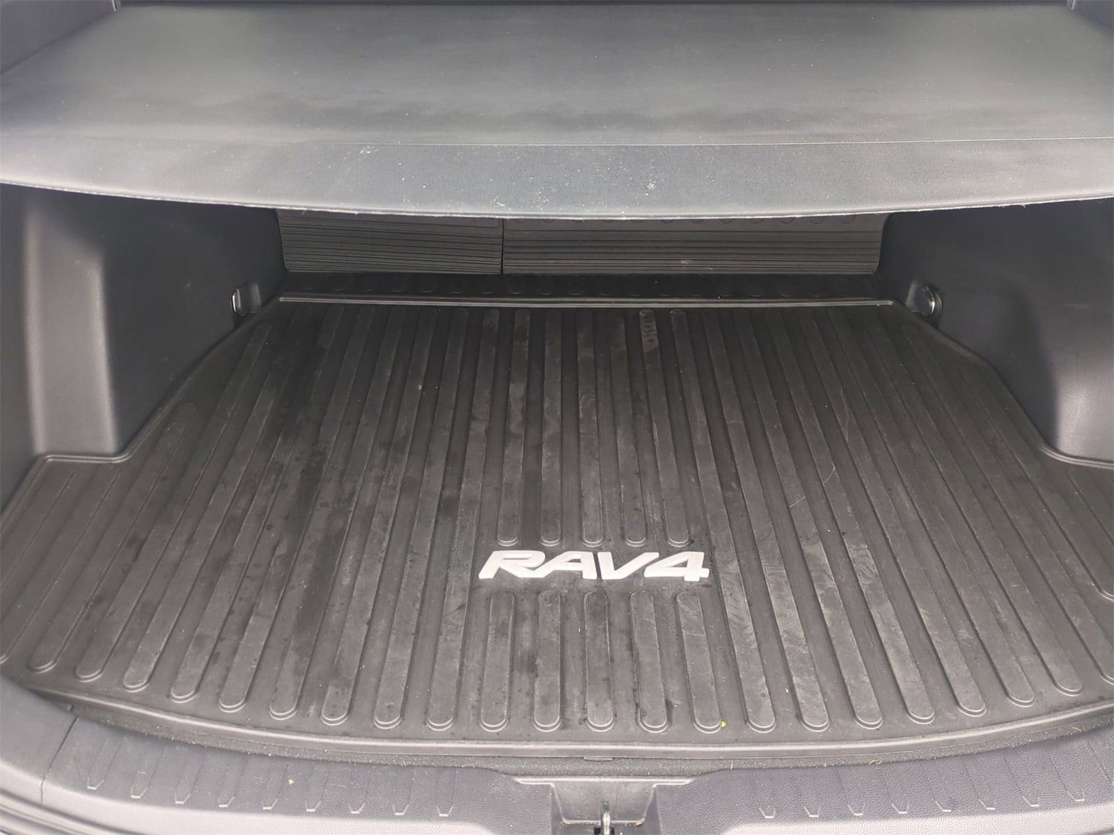 Thumbnail: 2024 Toyota RAV4 - 34