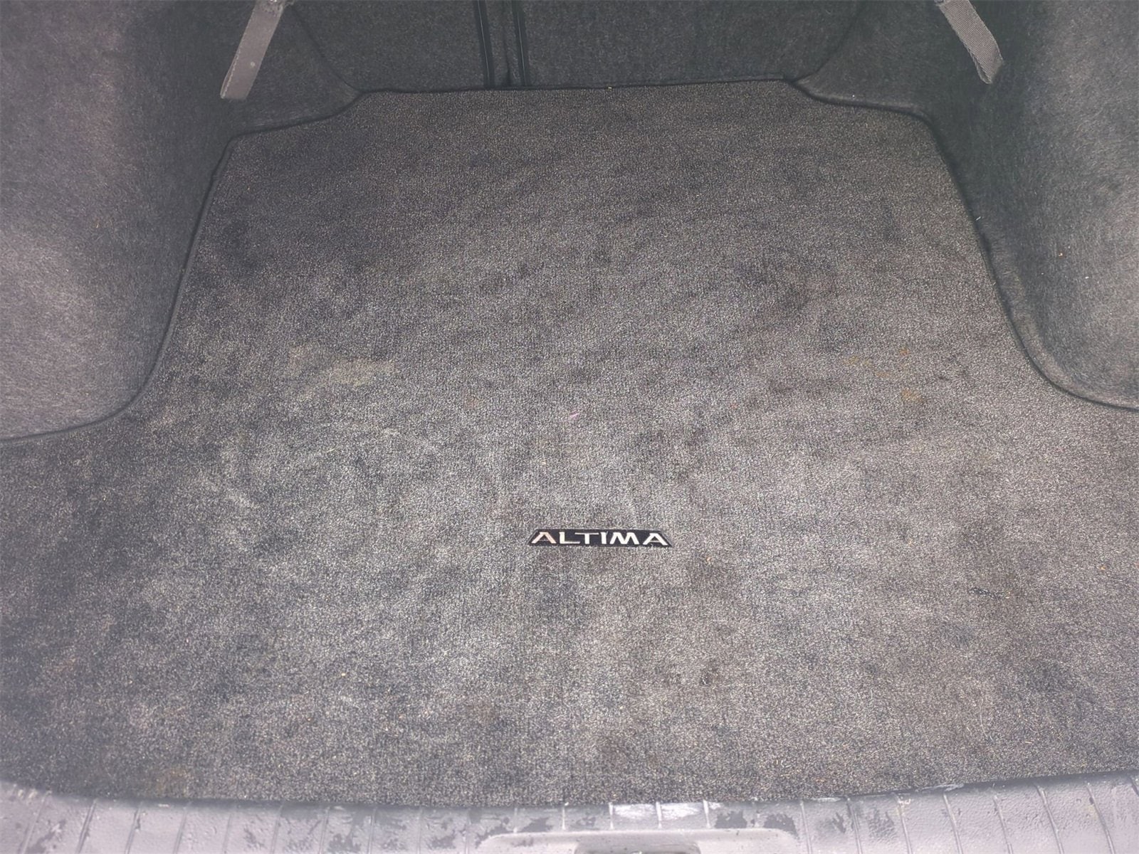 Thumbnail: 2018 Nissan Altima - 32