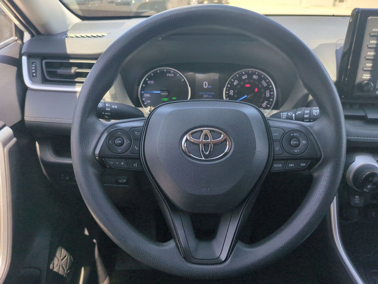 Thumbnail: 2022 Toyota RAV4 - 24