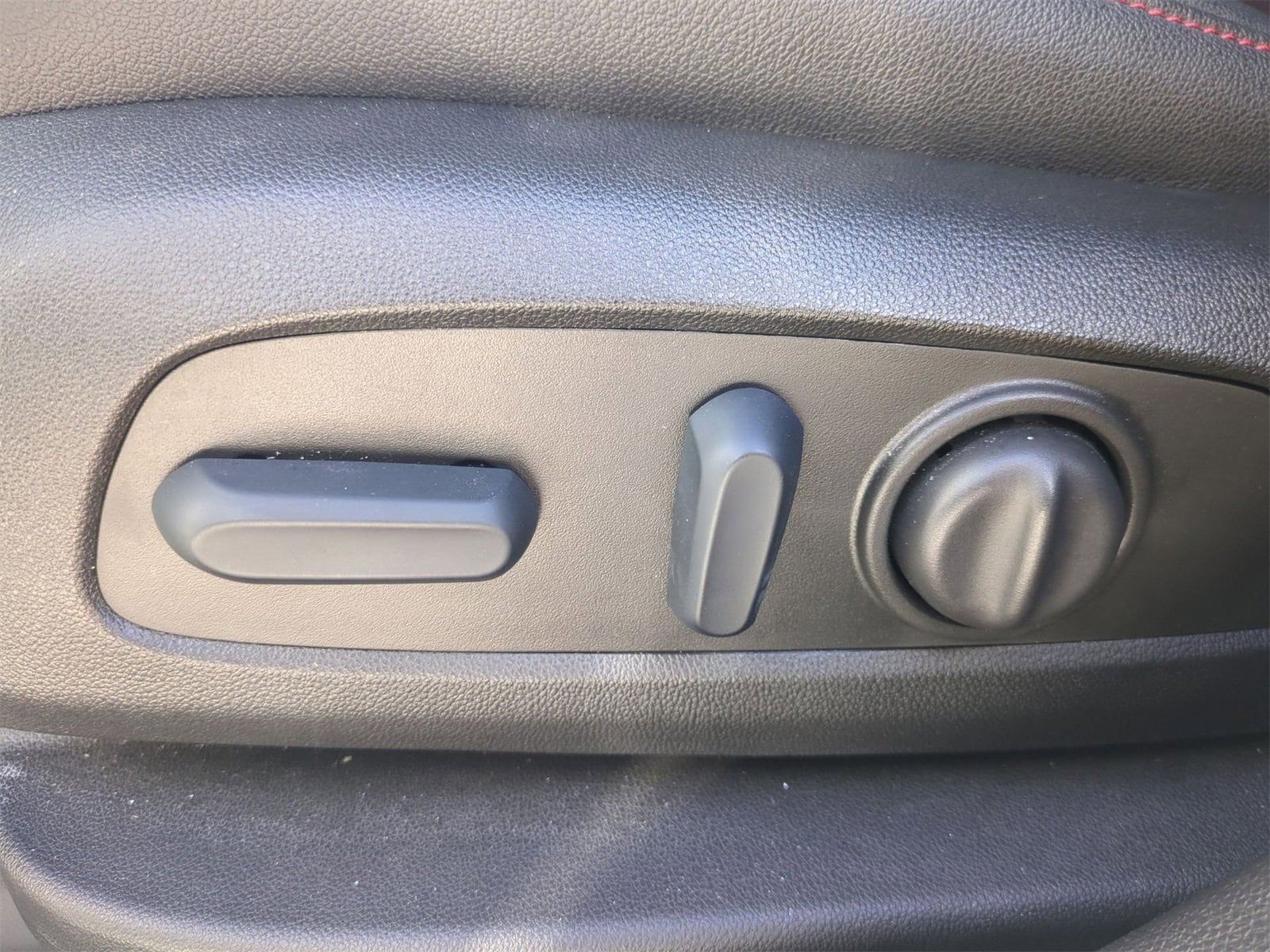 Thumbnail: 2022 Chevrolet Blazer - 17