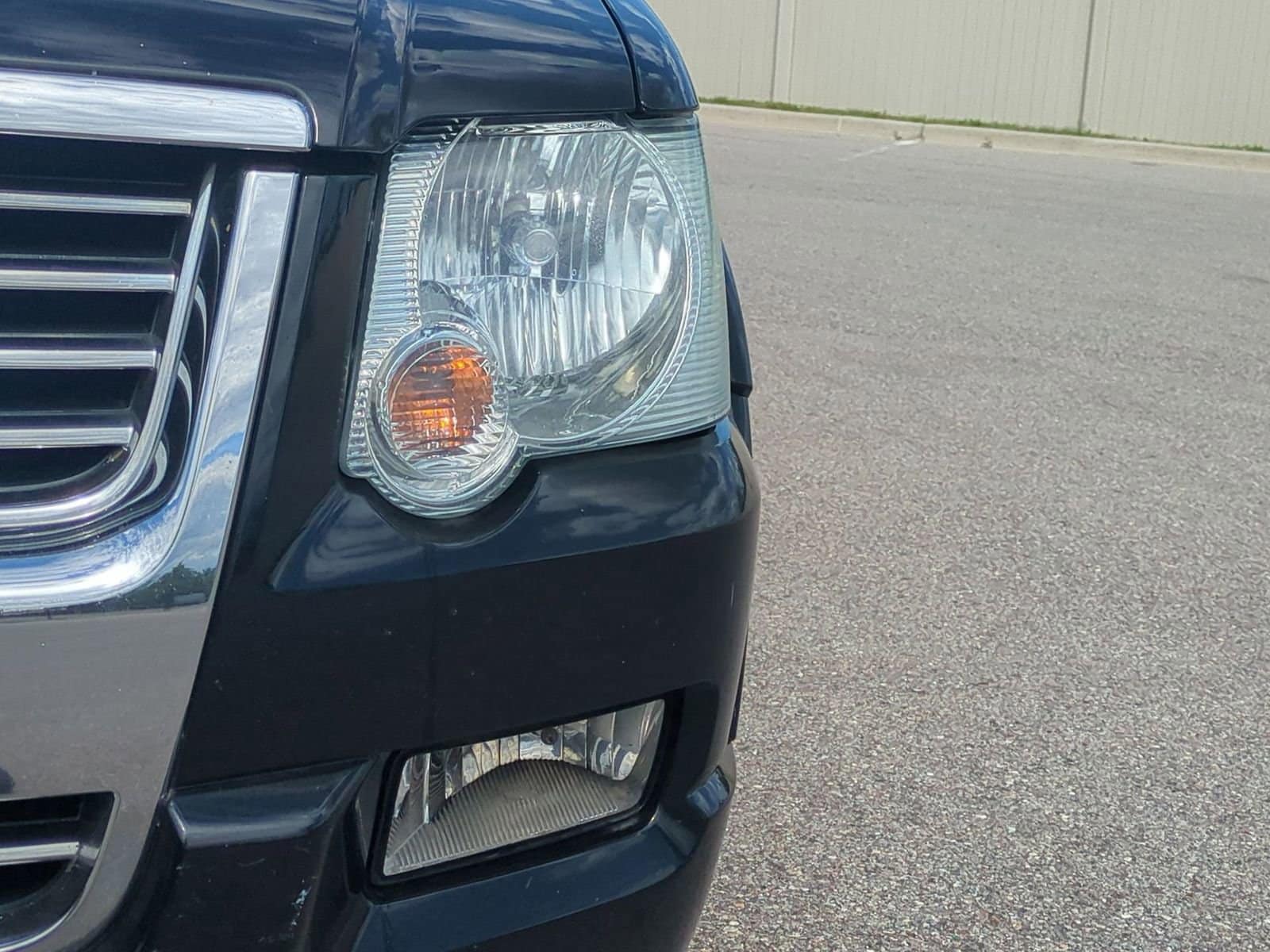 Thumbnail: 2008 Ford Explorer - 11