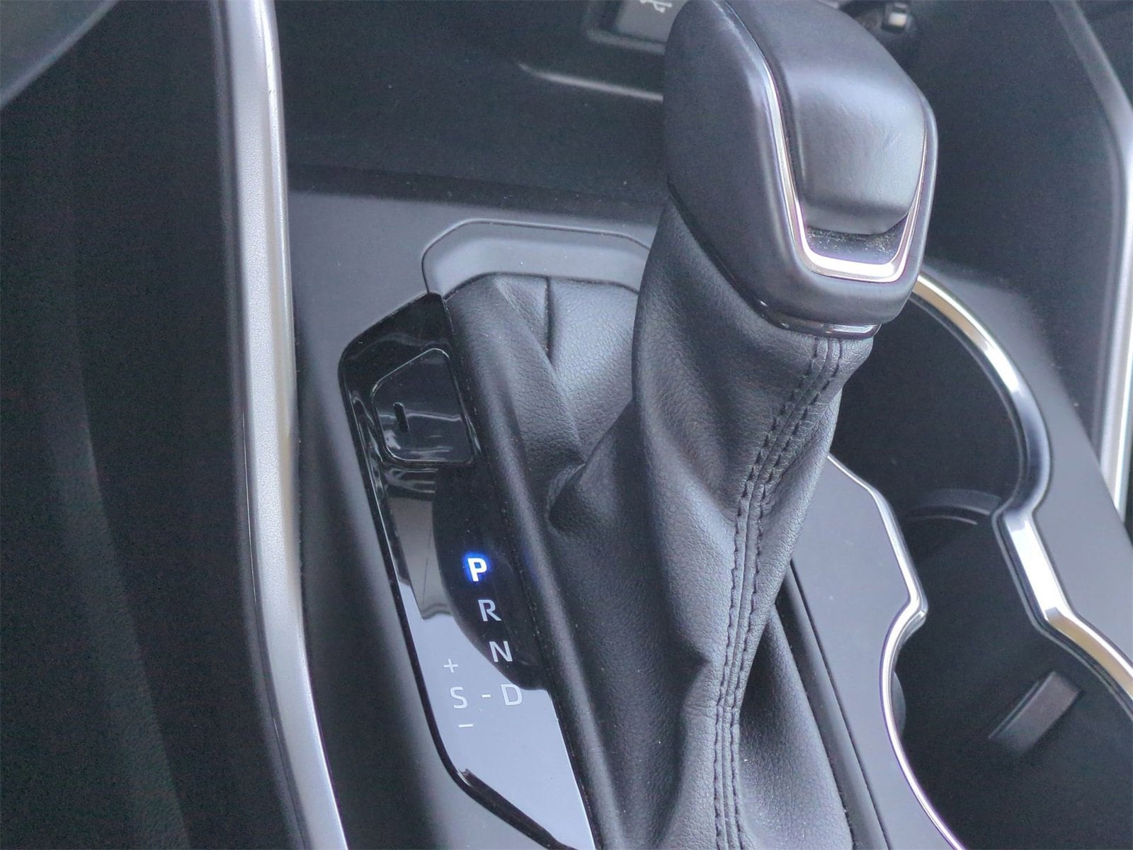 Thumbnail: 2021 Toyota Highlander - 33