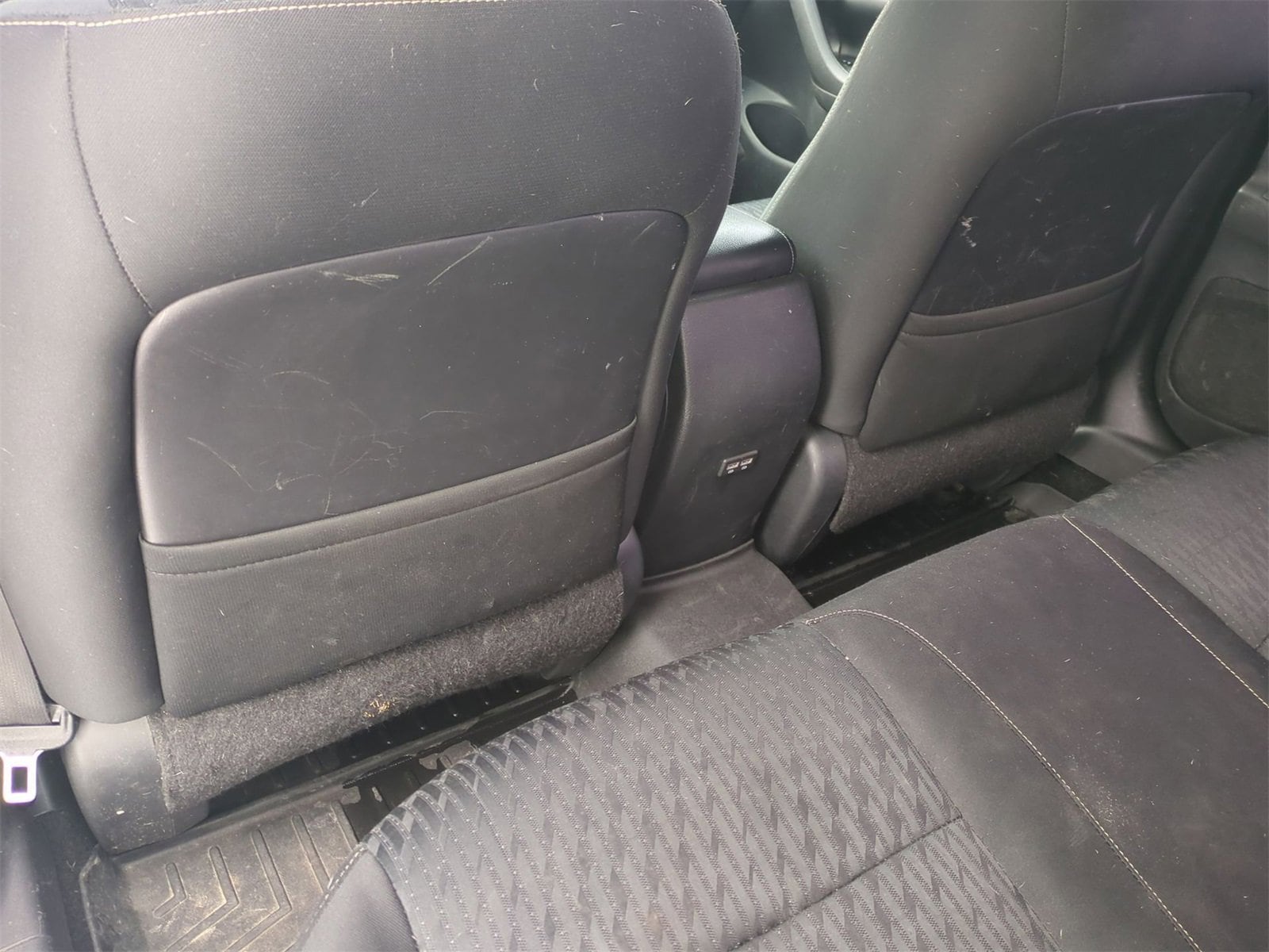 Thumbnail: 2018 Nissan Altima - 18