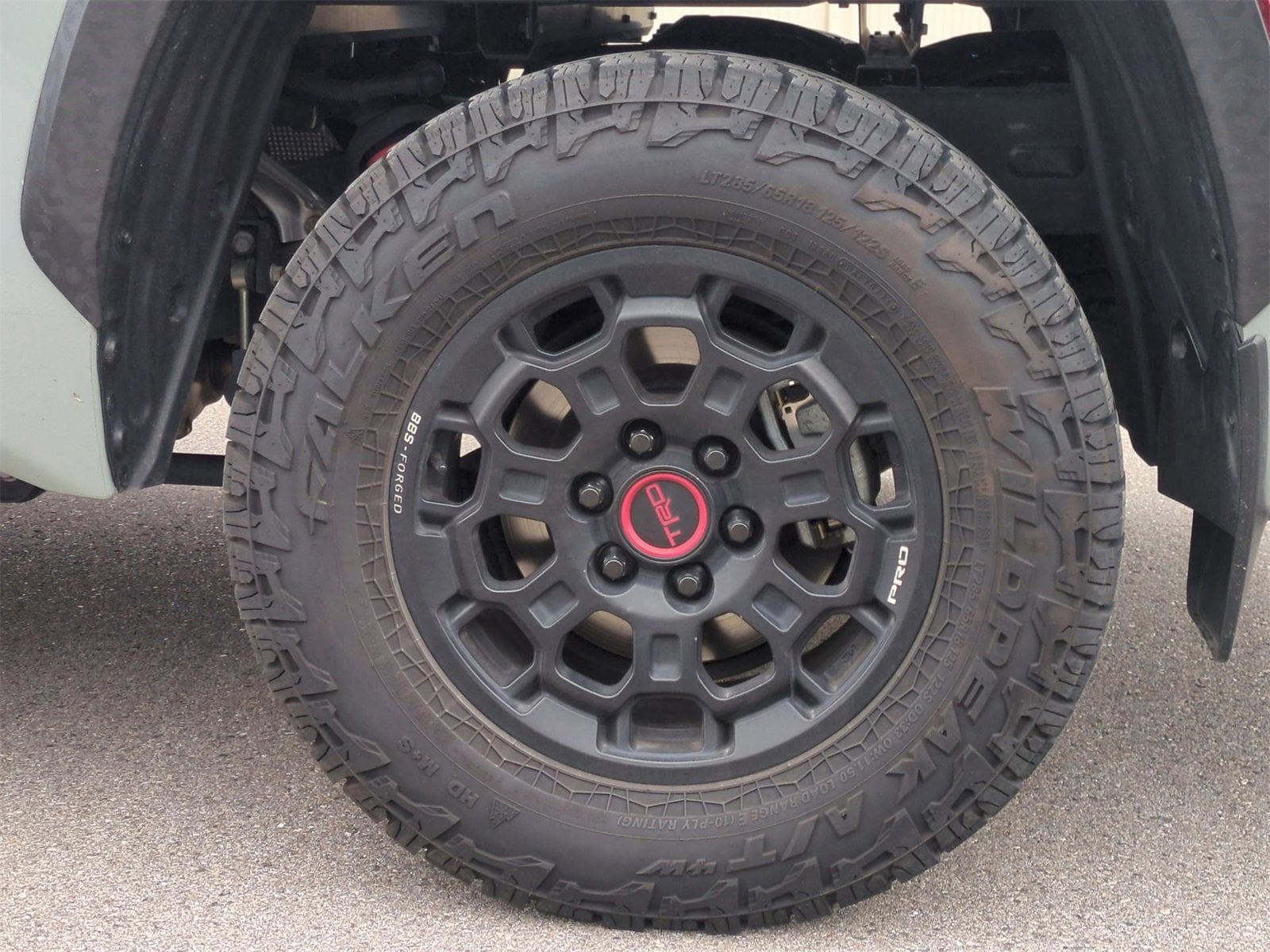 Thumbnail: 2022 Toyota Tundra - 14