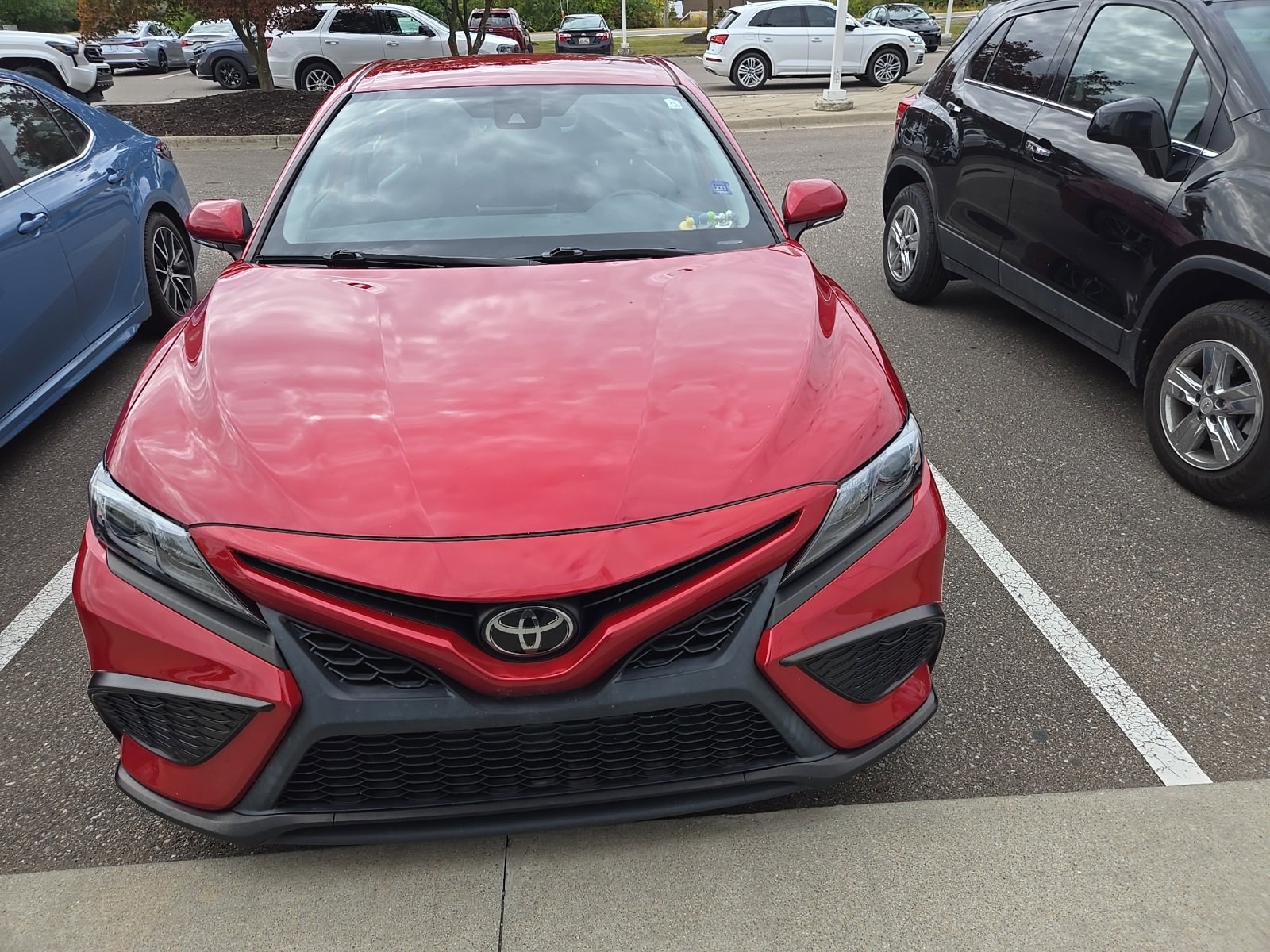 Thumbnail: 2022 Toyota Camry - 1