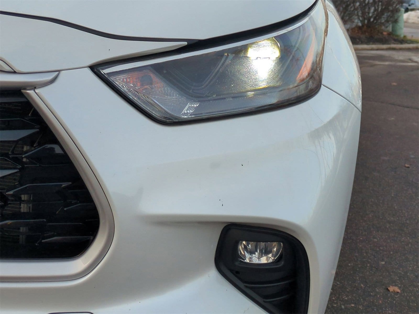 Thumbnail: 2023 Toyota Highlander - 11