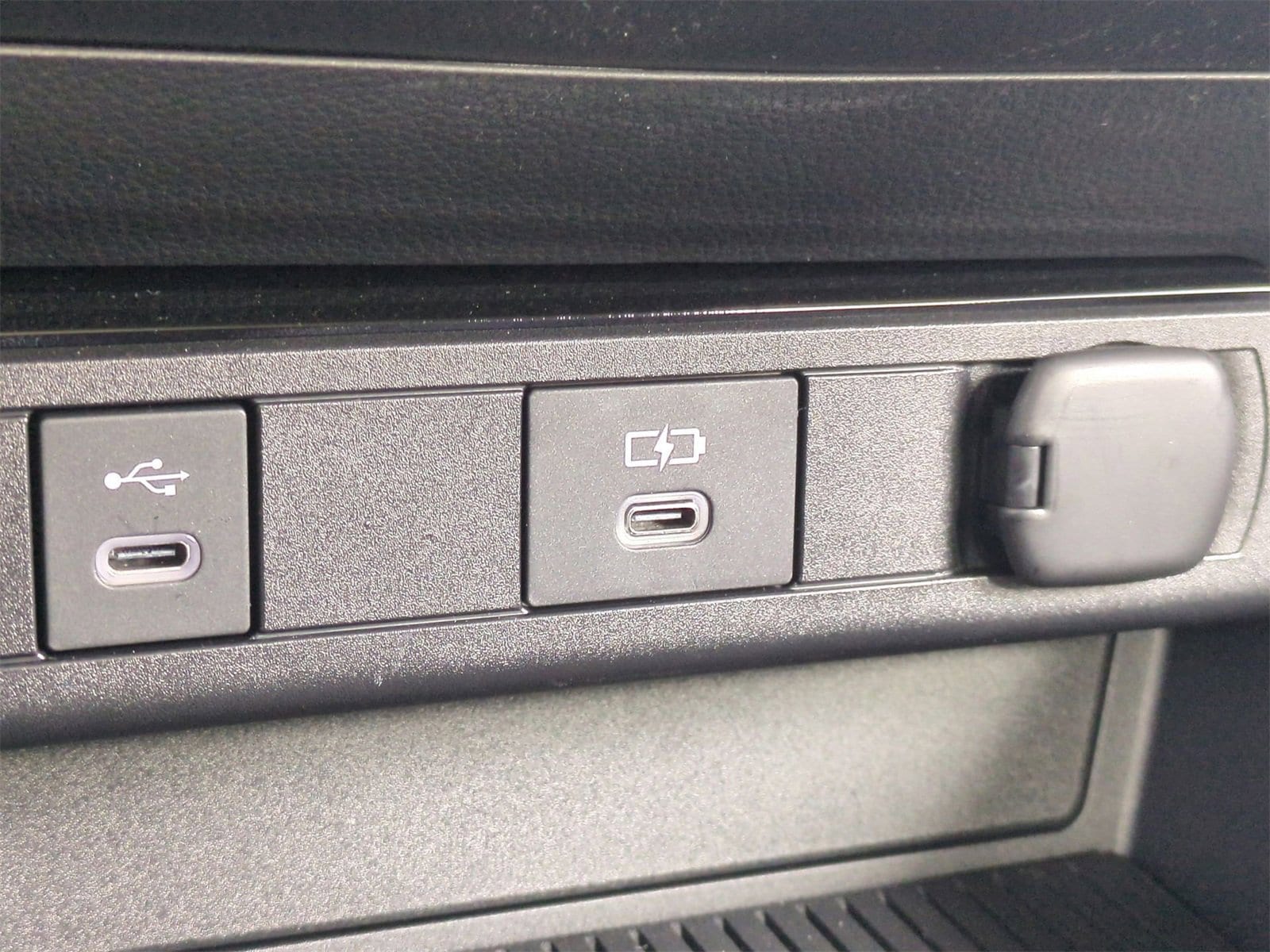 Thumbnail: 2026 Toyota Prius - 32