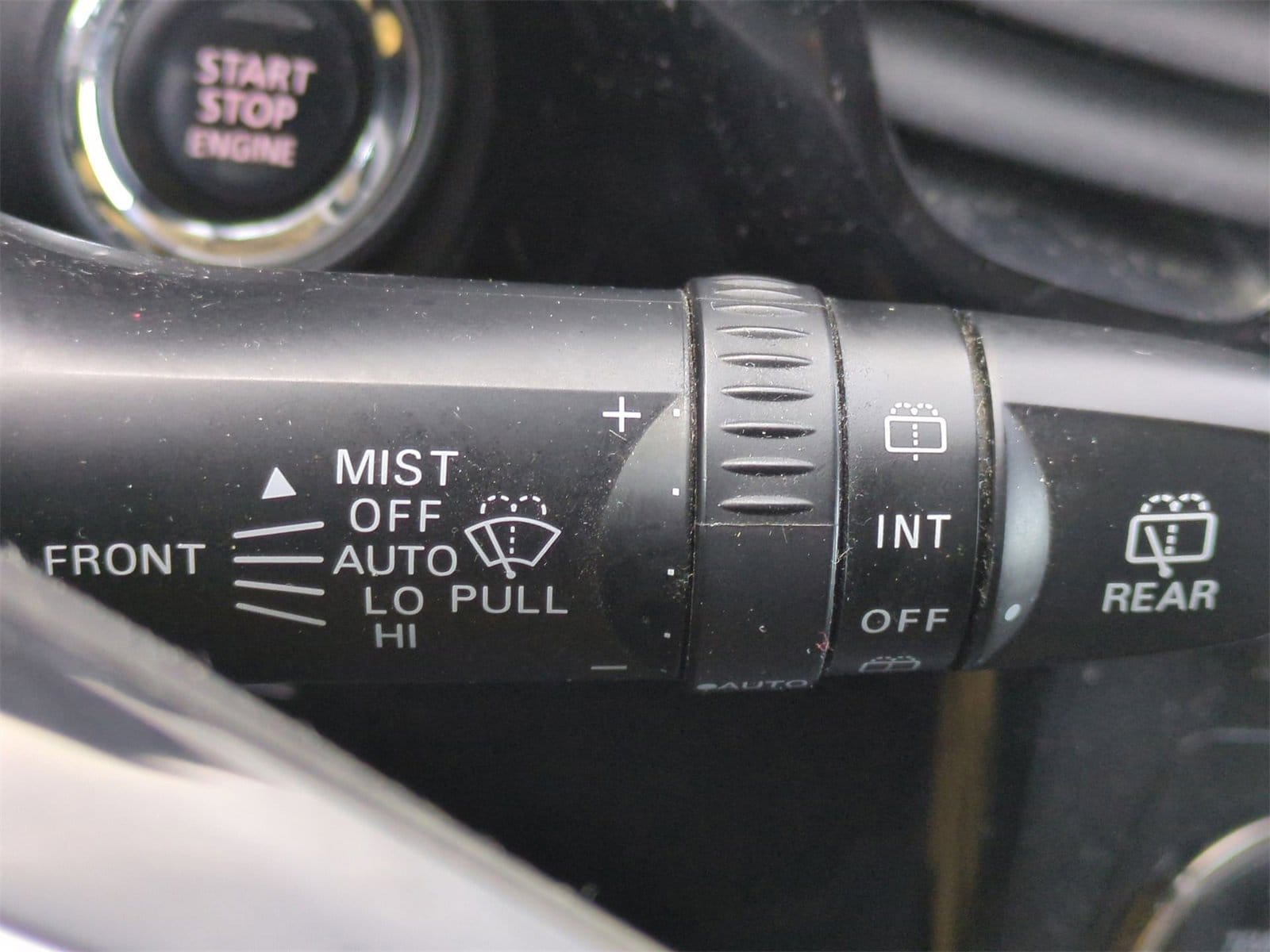 Thumbnail: 2017 Mitsubishi Outlander - 24