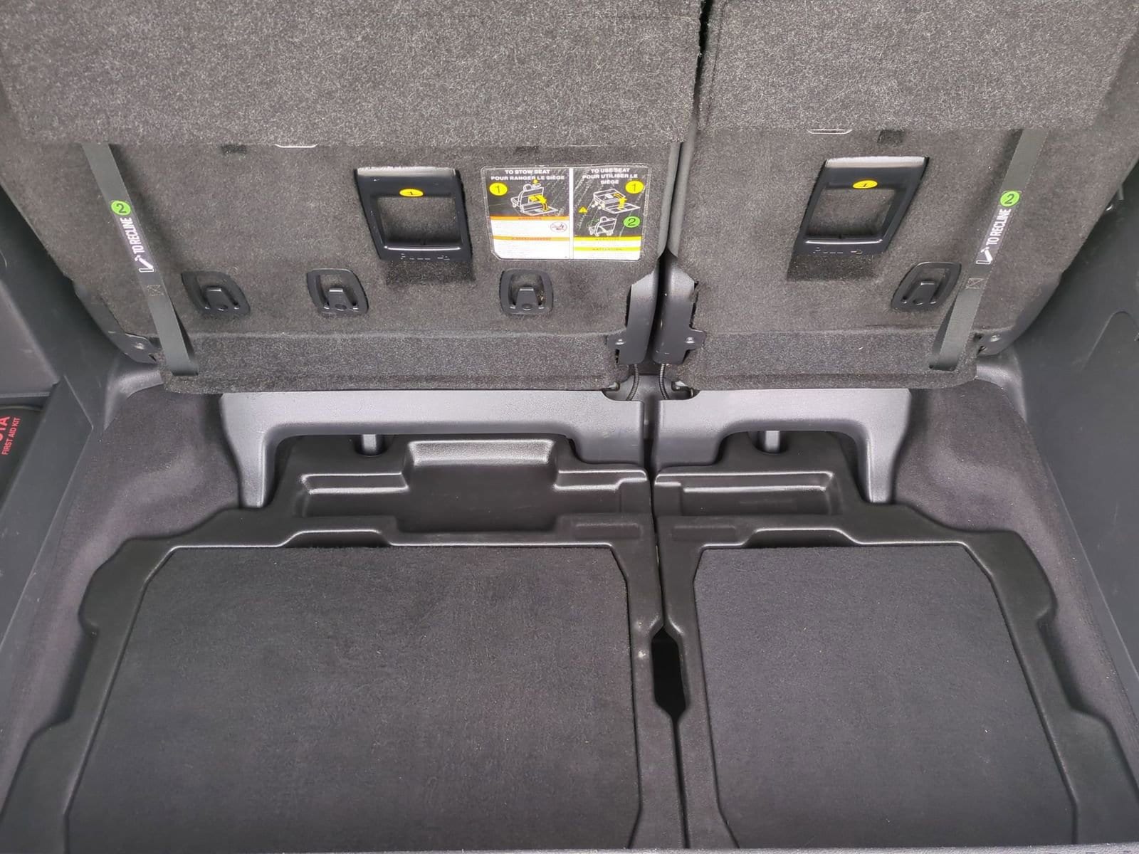 Thumbnail: 2023 Toyota Sienna - 36