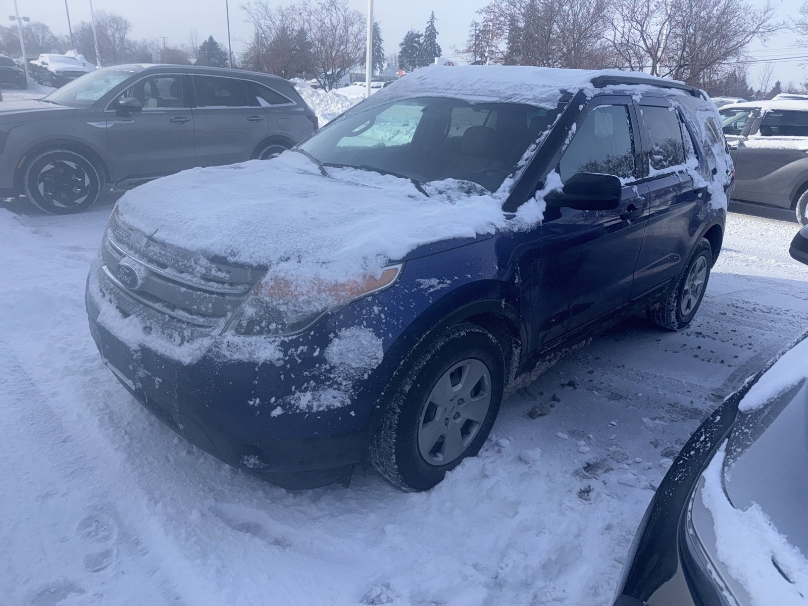 2013 Ford Explorer Base -
                  Farmington Hills, MI