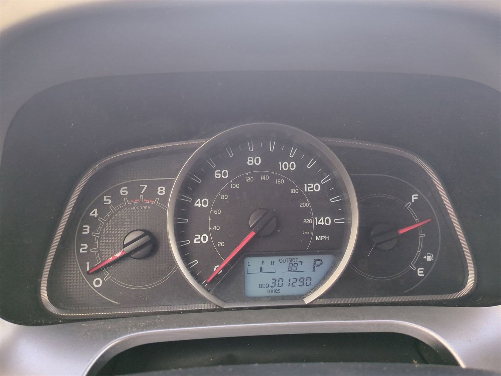 Thumbnail: 2013 Toyota RAV4 - 31