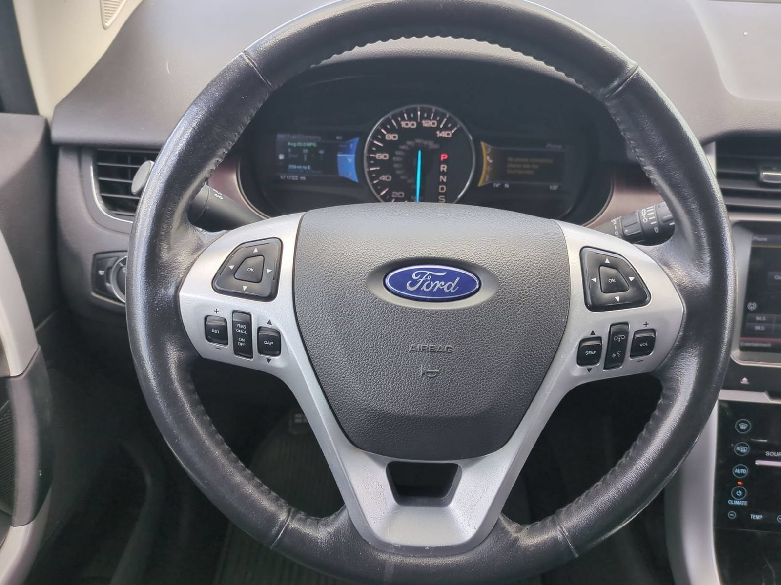 Thumbnail: 2013 Ford Edge - 23