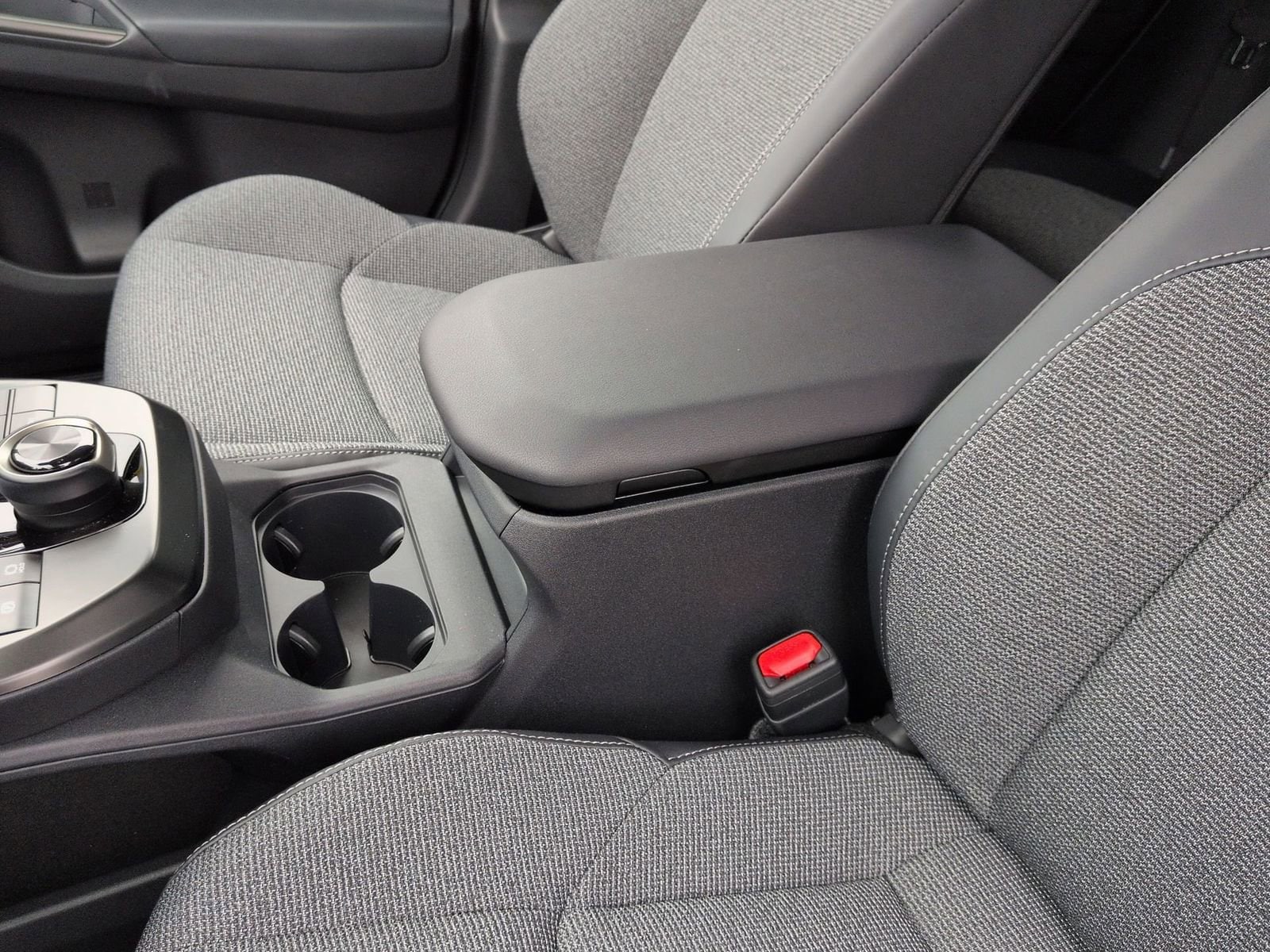 Thumbnail: 2026 Toyota bZ - 30