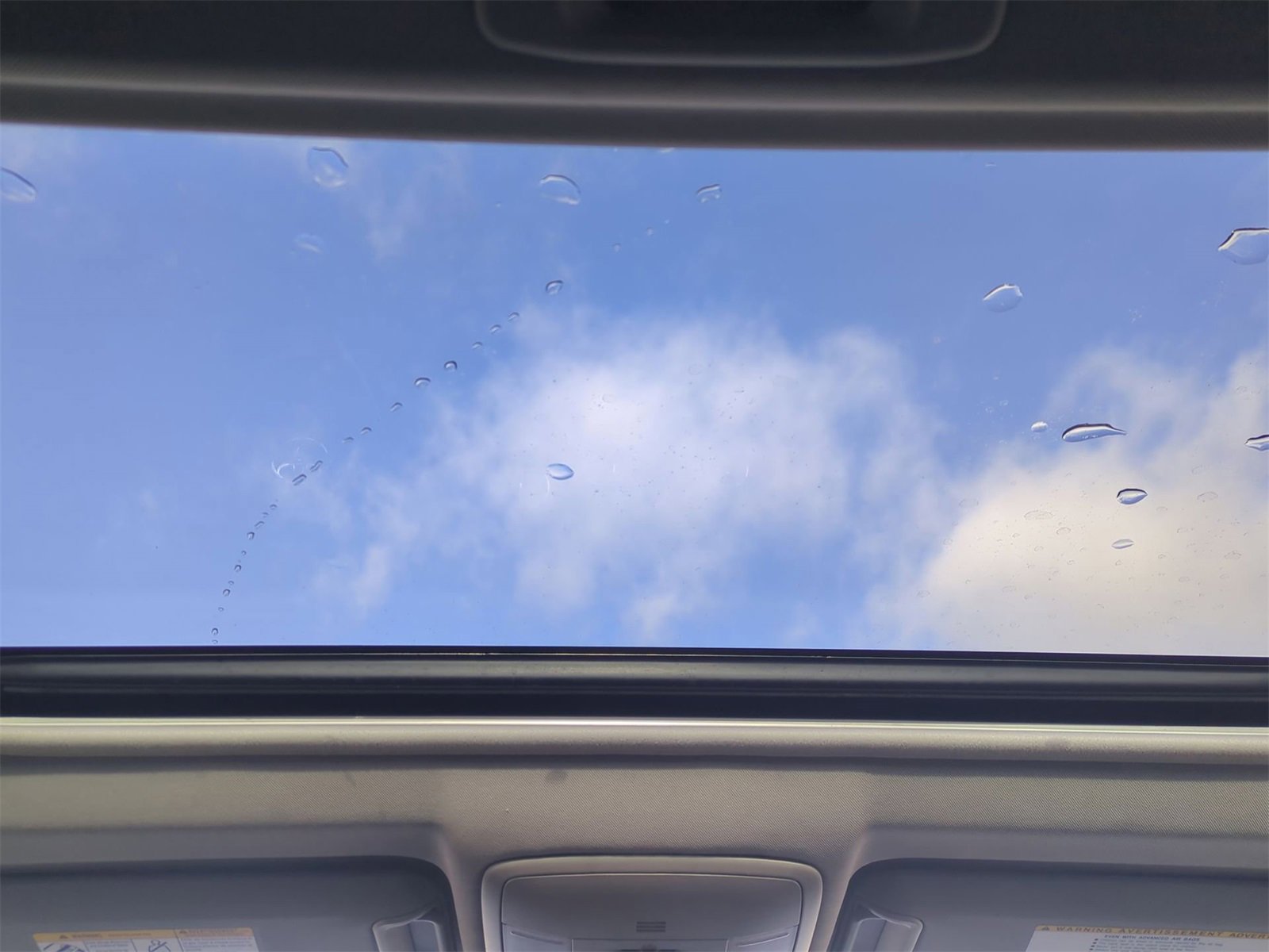 Thumbnail: 2018 Toyota RAV4 - 23