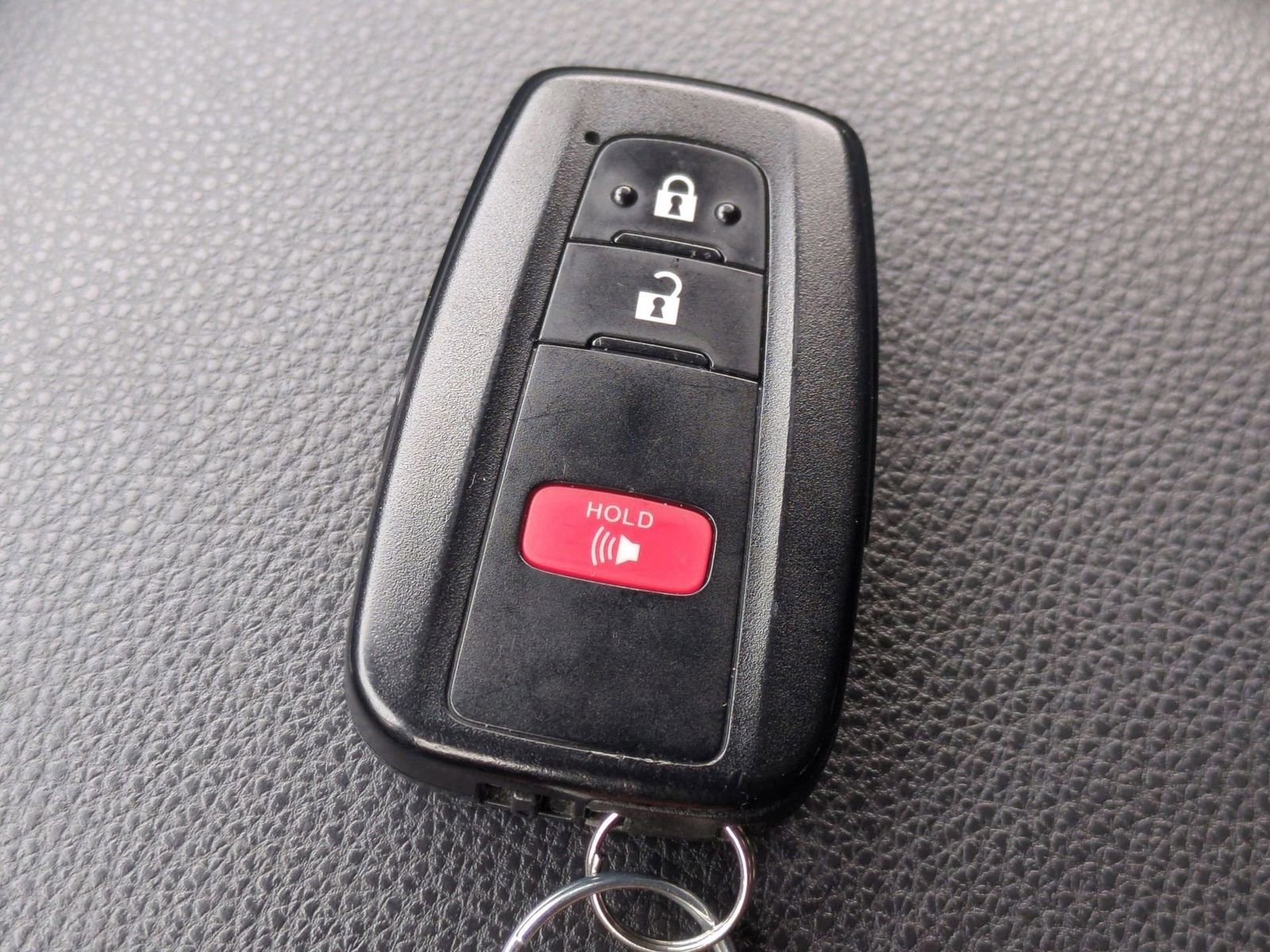 Thumbnail: 2023 Toyota RAV4 - 33