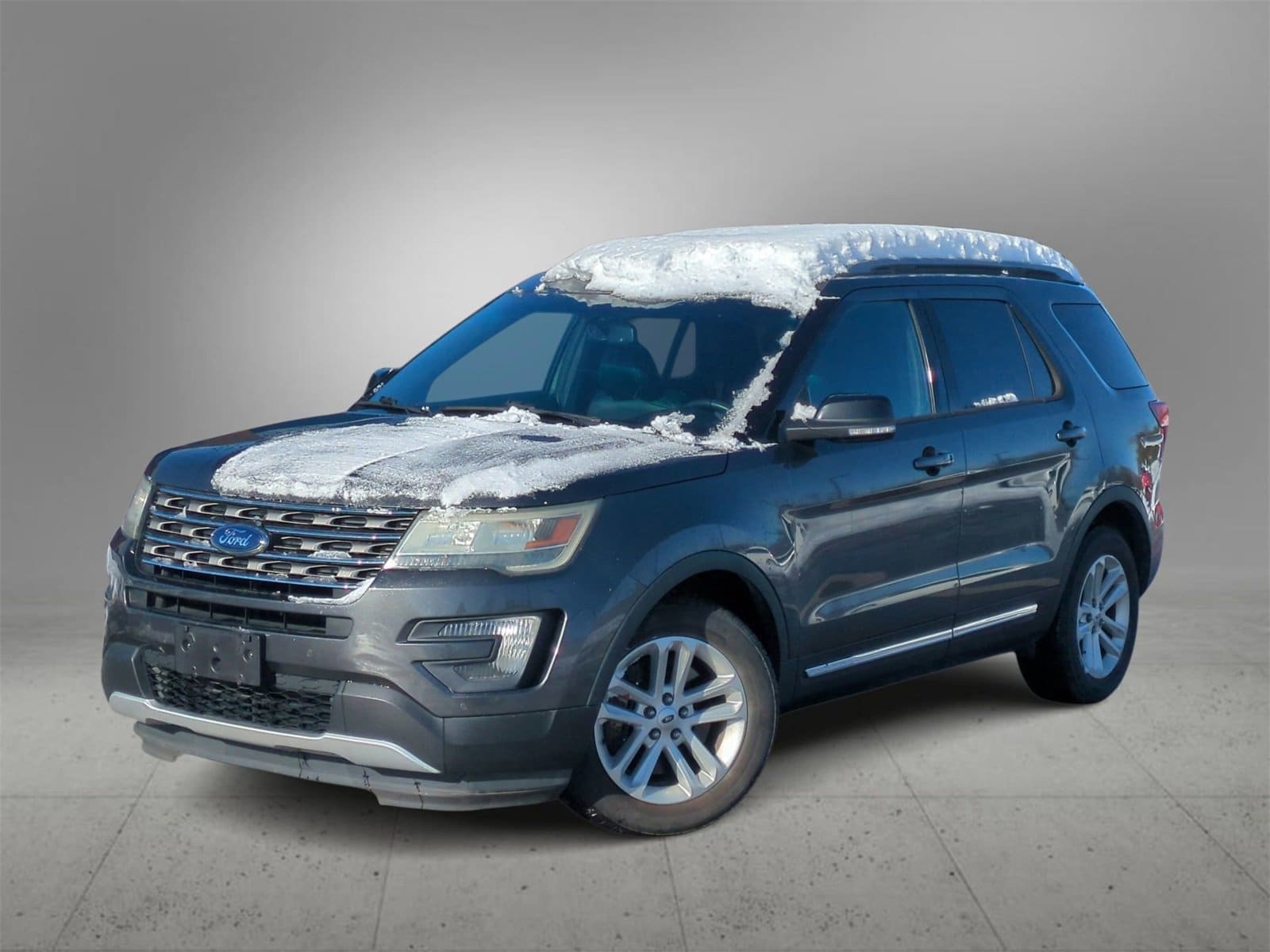 2016 Ford Explorer XLT -
                  Farmington Hills, MI