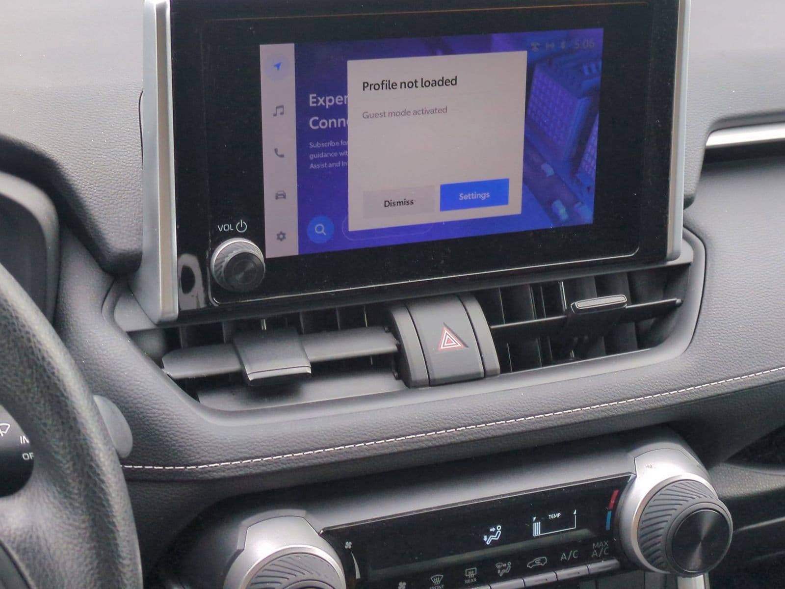 Thumbnail: 2023 Toyota RAV4 - 26