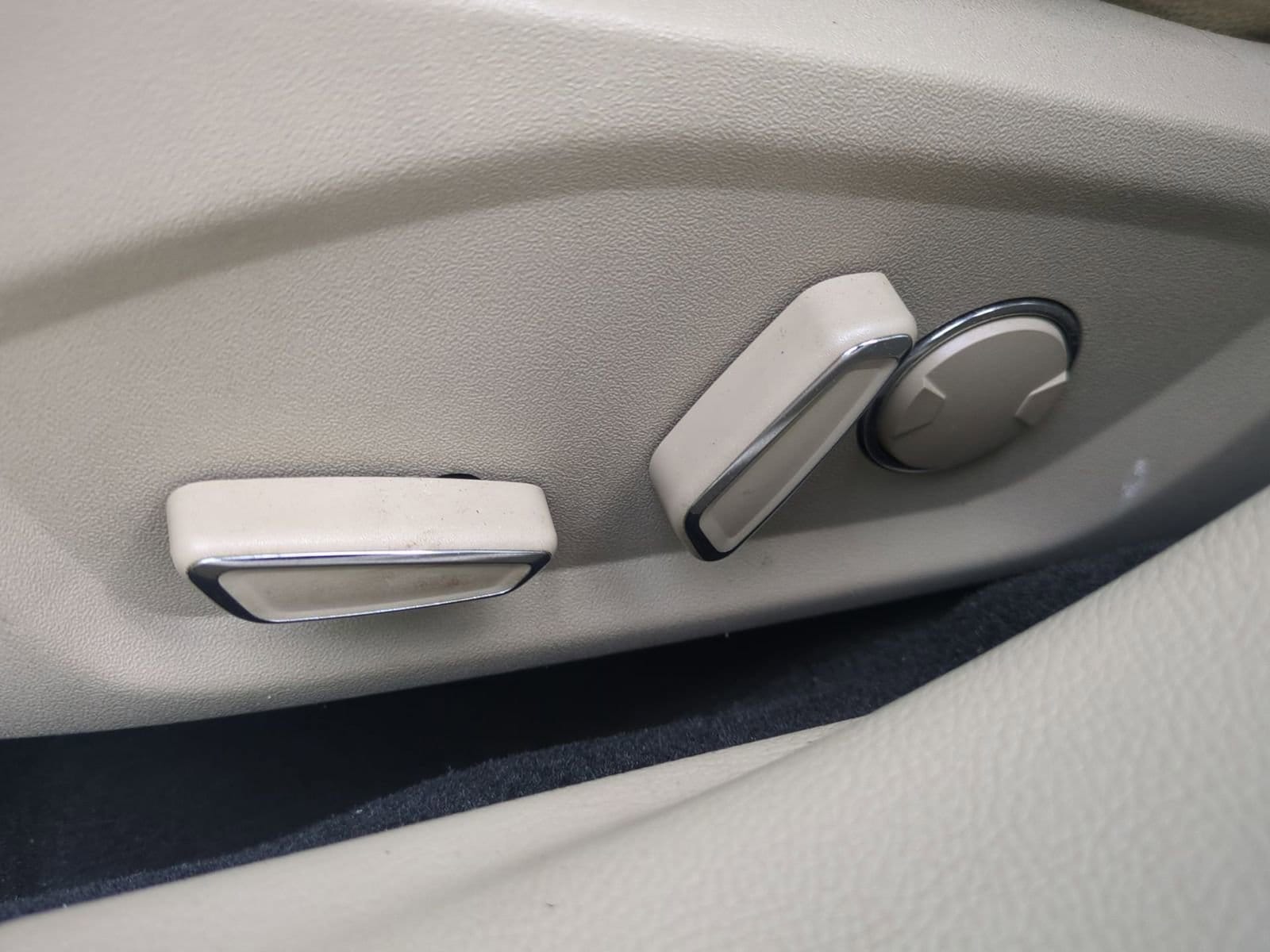 Thumbnail: 2016 Ford Fusion - 17