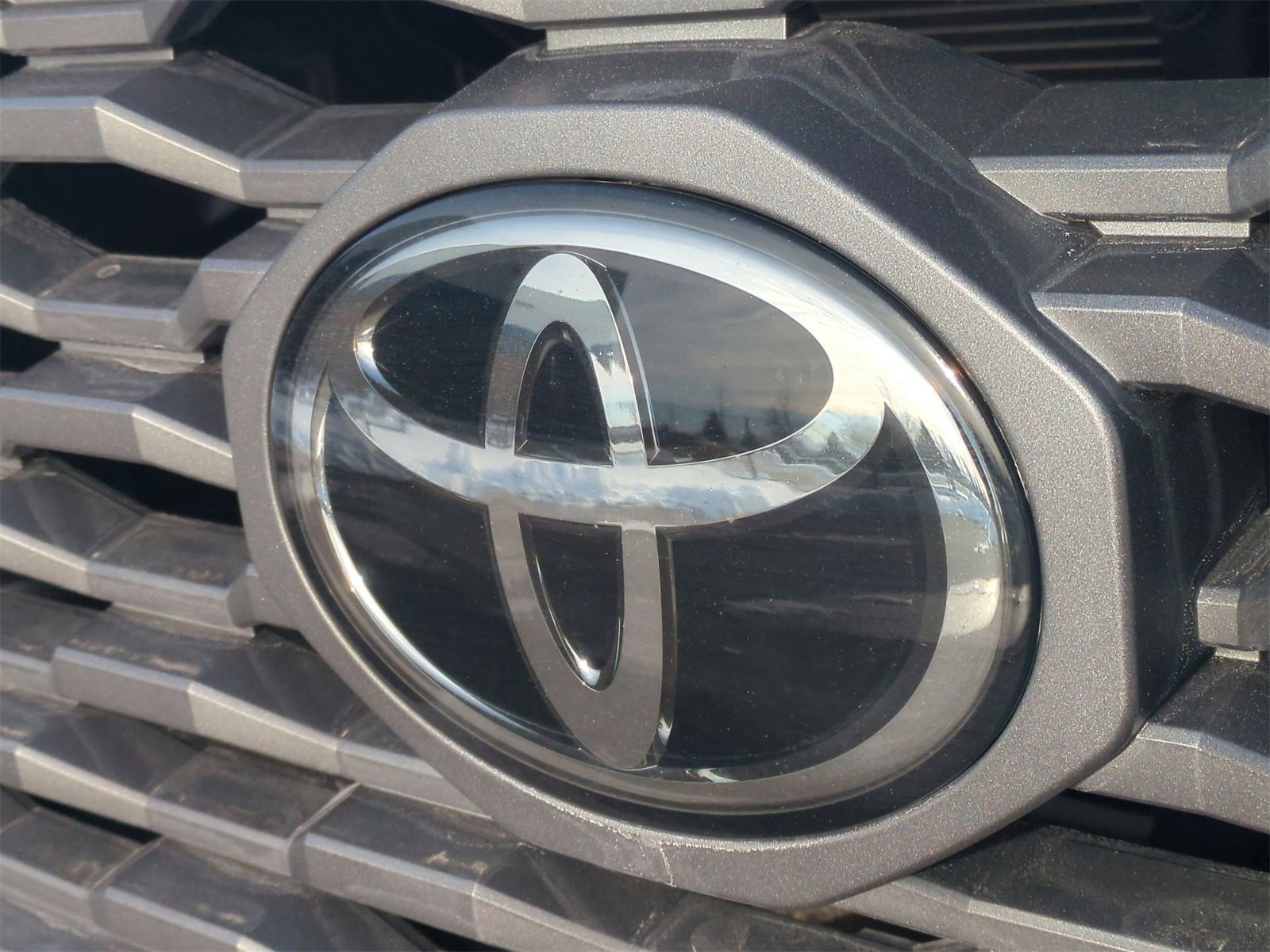 Thumbnail: 2020 Toyota Tacoma - 12