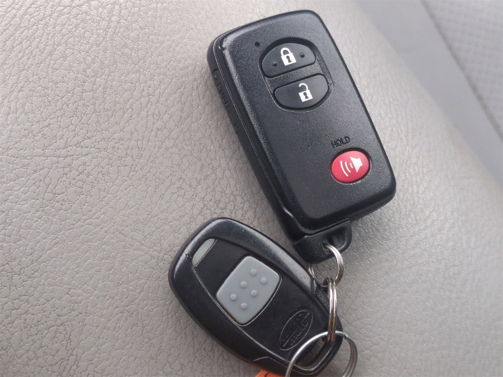 Thumbnail: 2011 Toyota RAV4 - 36