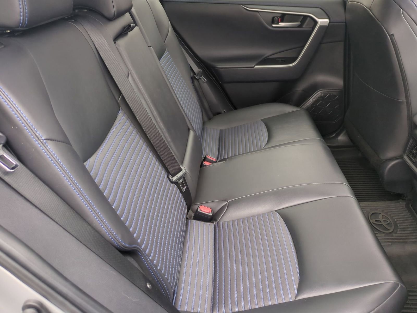 Thumbnail: 2024 Toyota RAV4 - 21