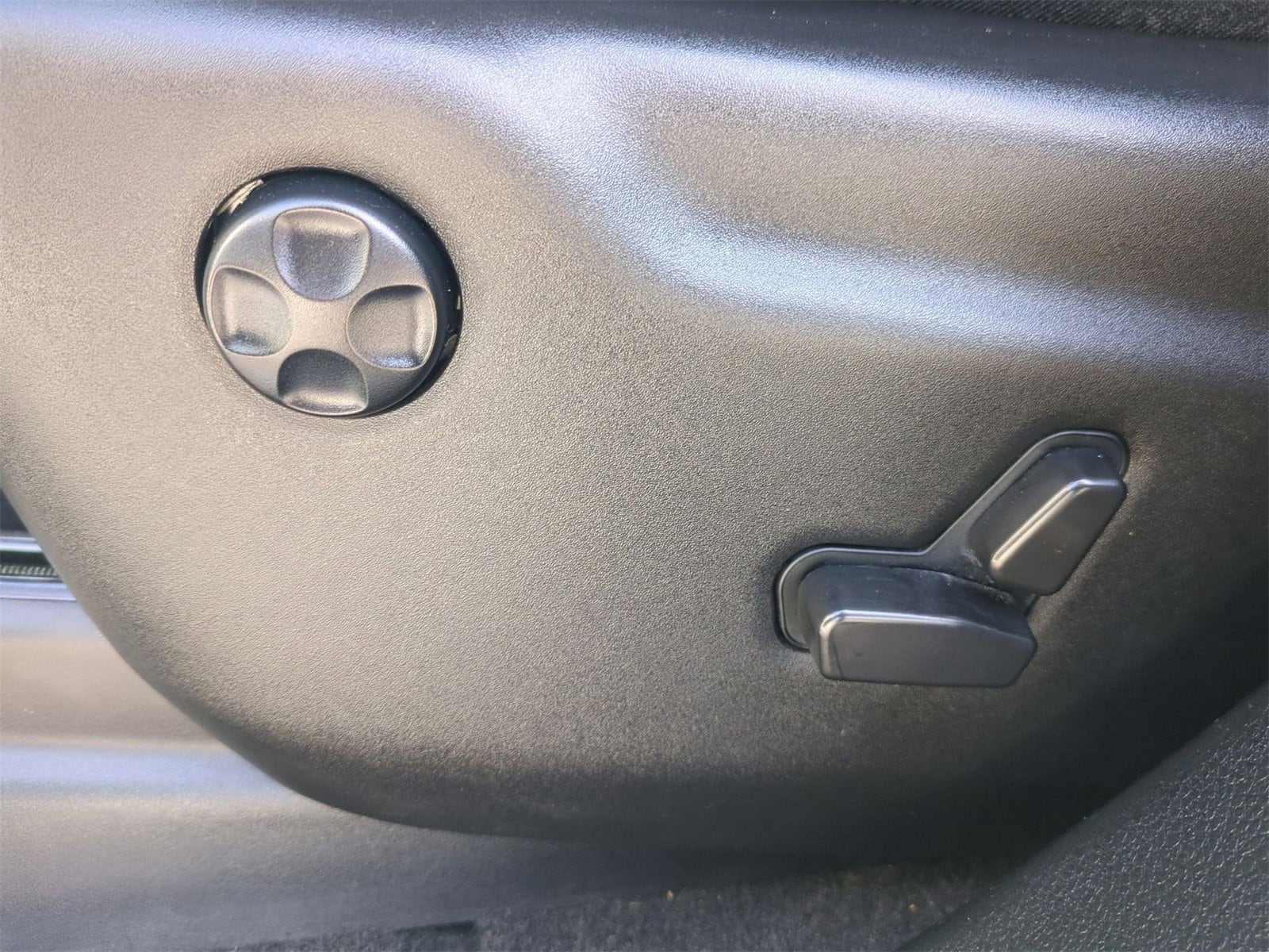 Thumbnail: 2023 Dodge Durango - 17