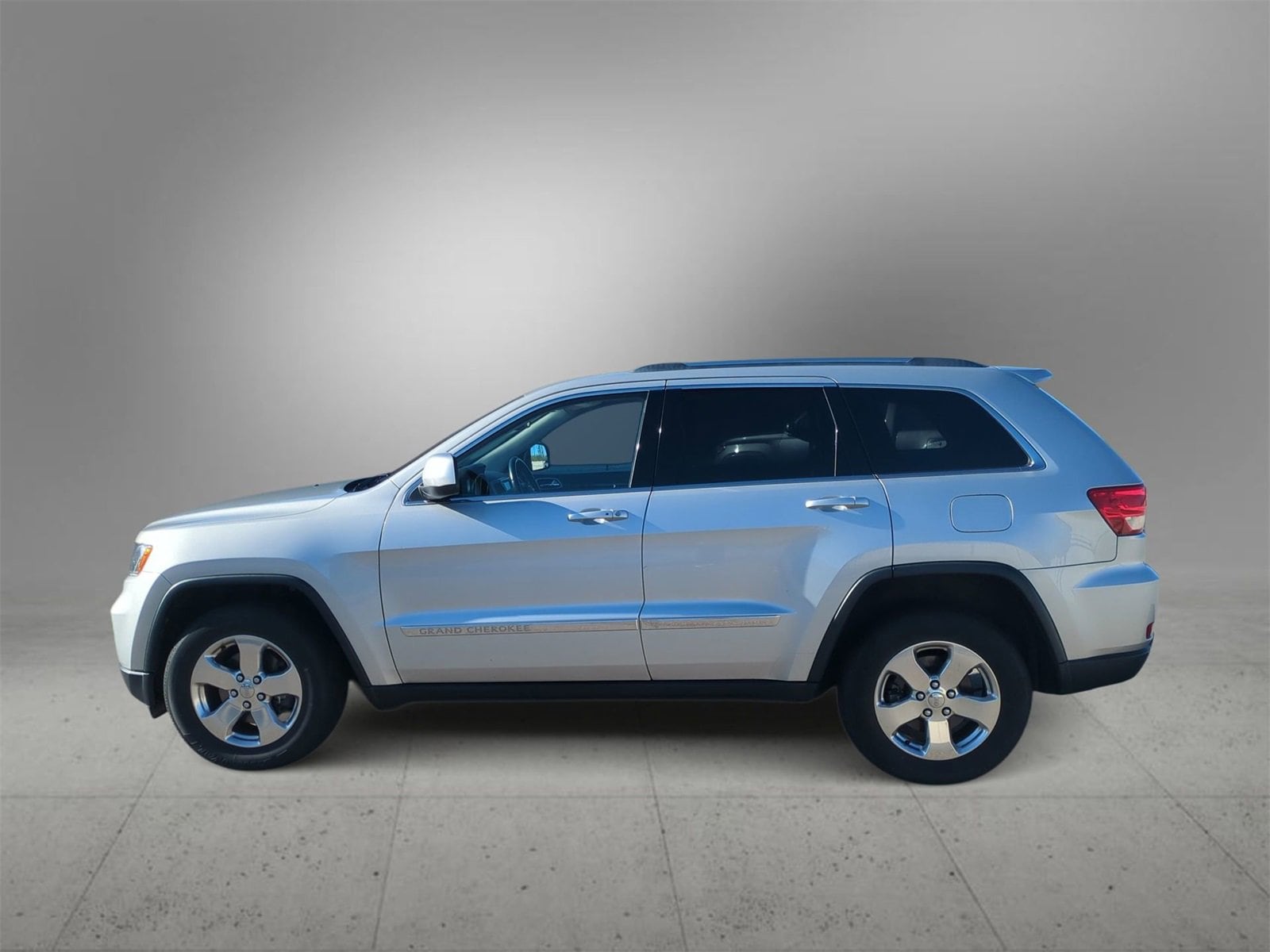 Thumbnail: 2012 Jeep Grand Cherokee - 5