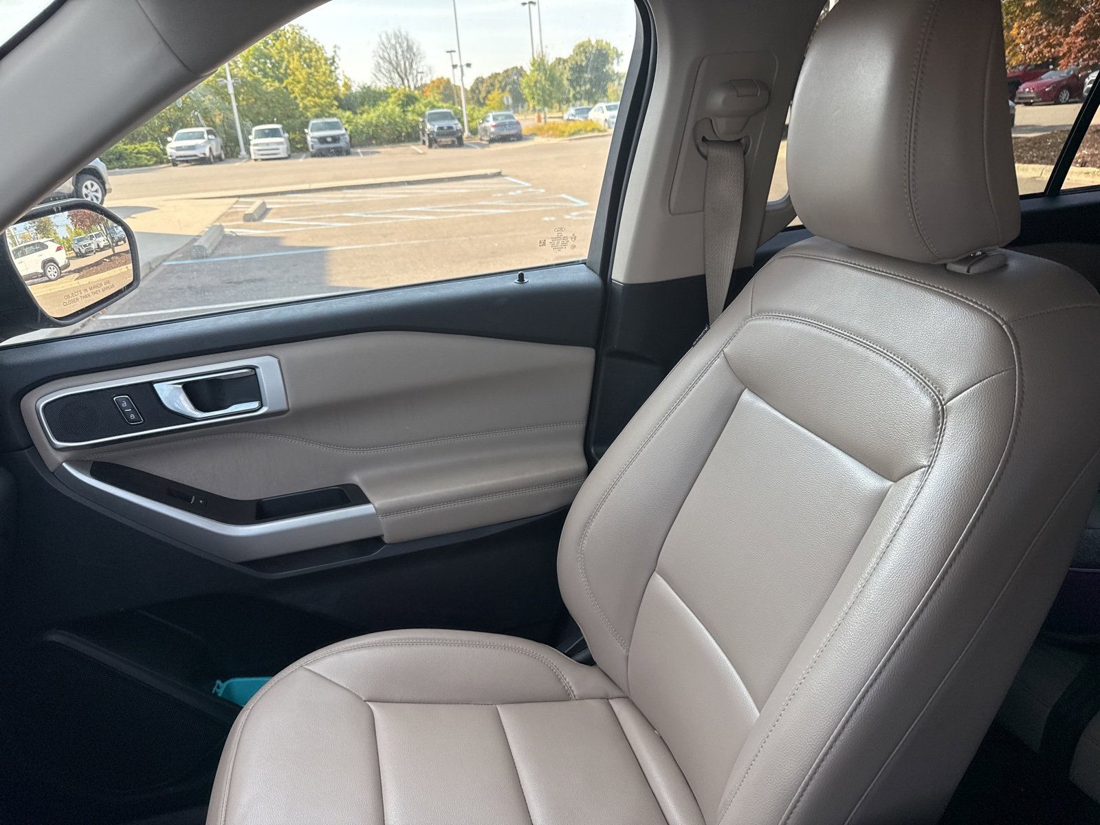 Thumbnail: 2021 Ford Explorer - 6