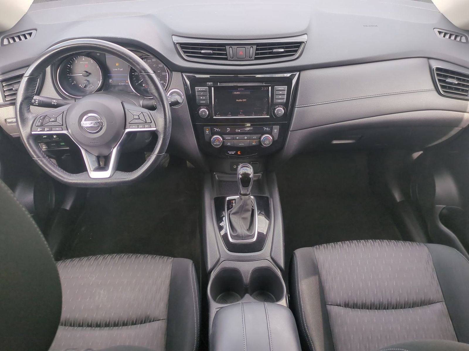 Thumbnail: 2018 Nissan Rogue - 15