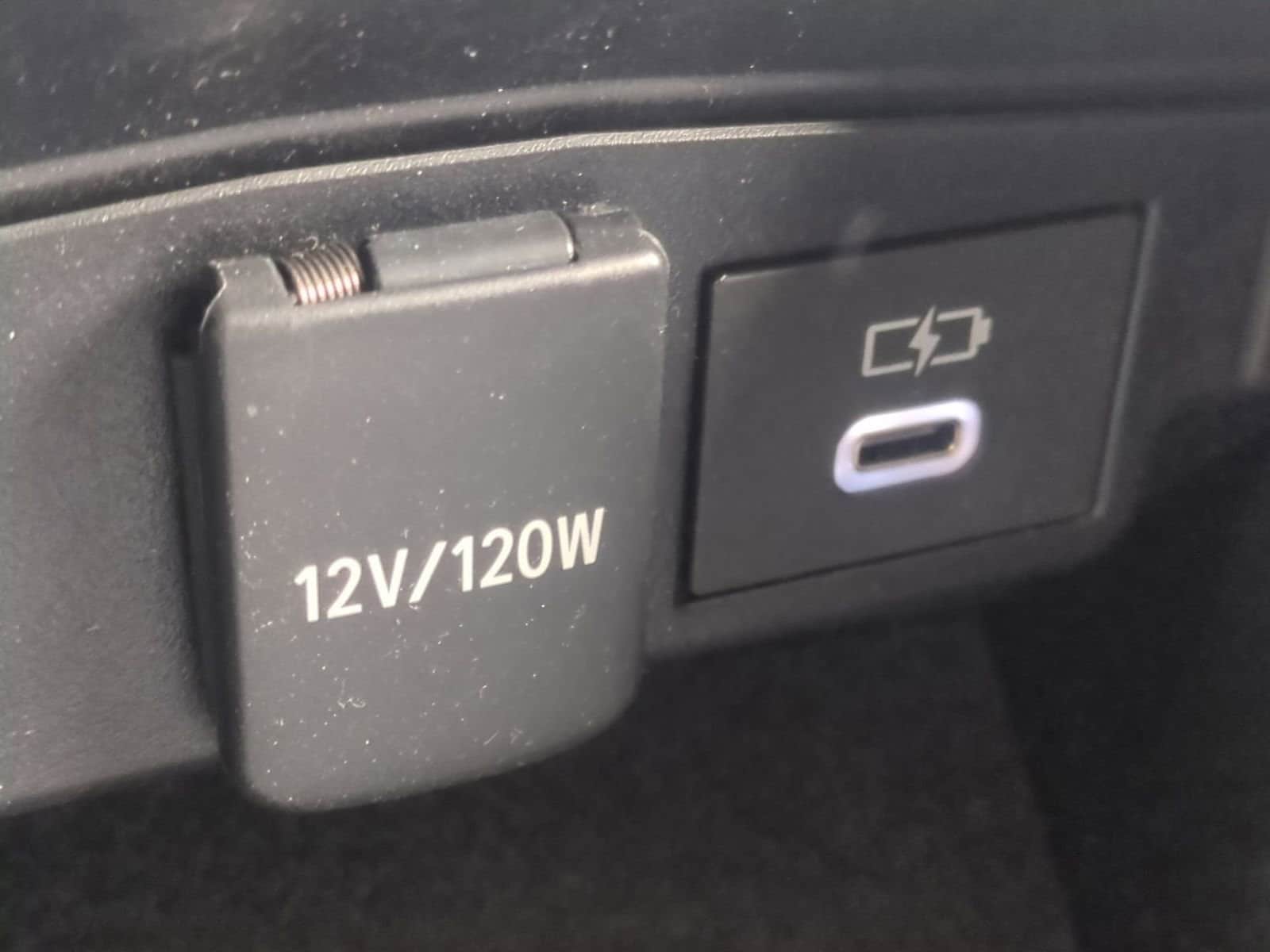 Thumbnail: 2023 Toyota Corolla - 29