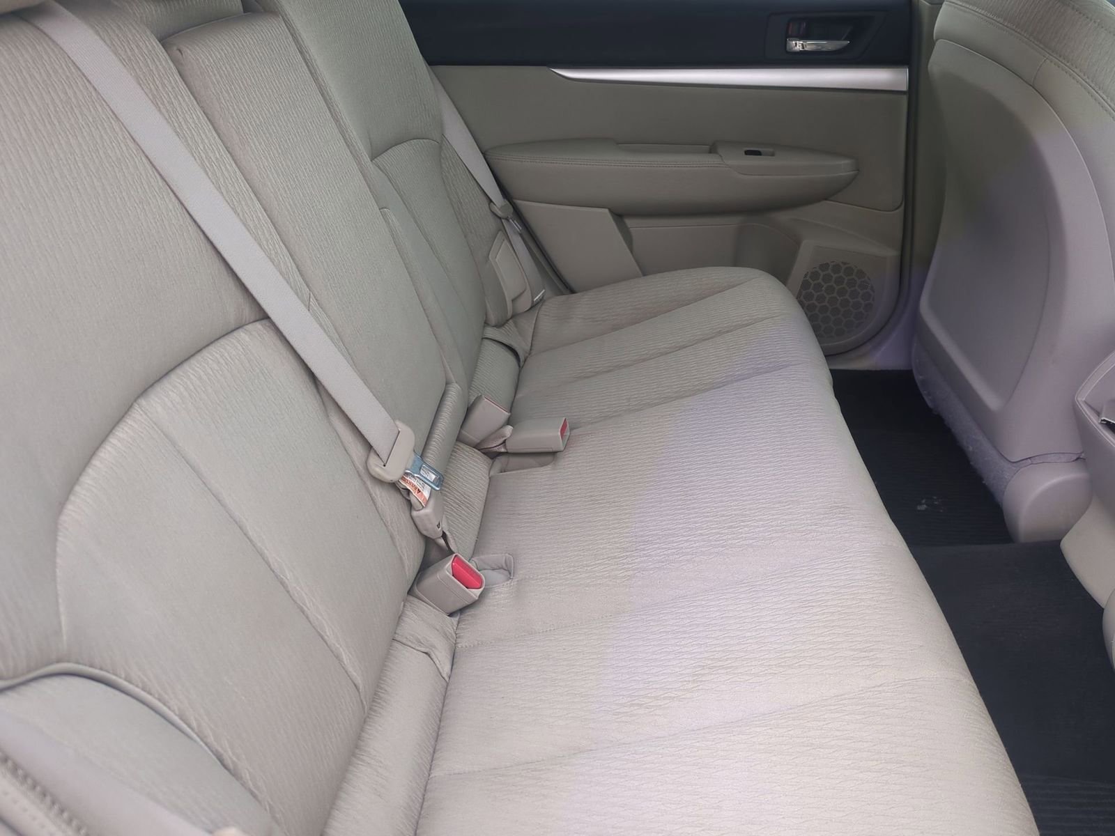 Thumbnail: 2010 Subaru Outback - 20