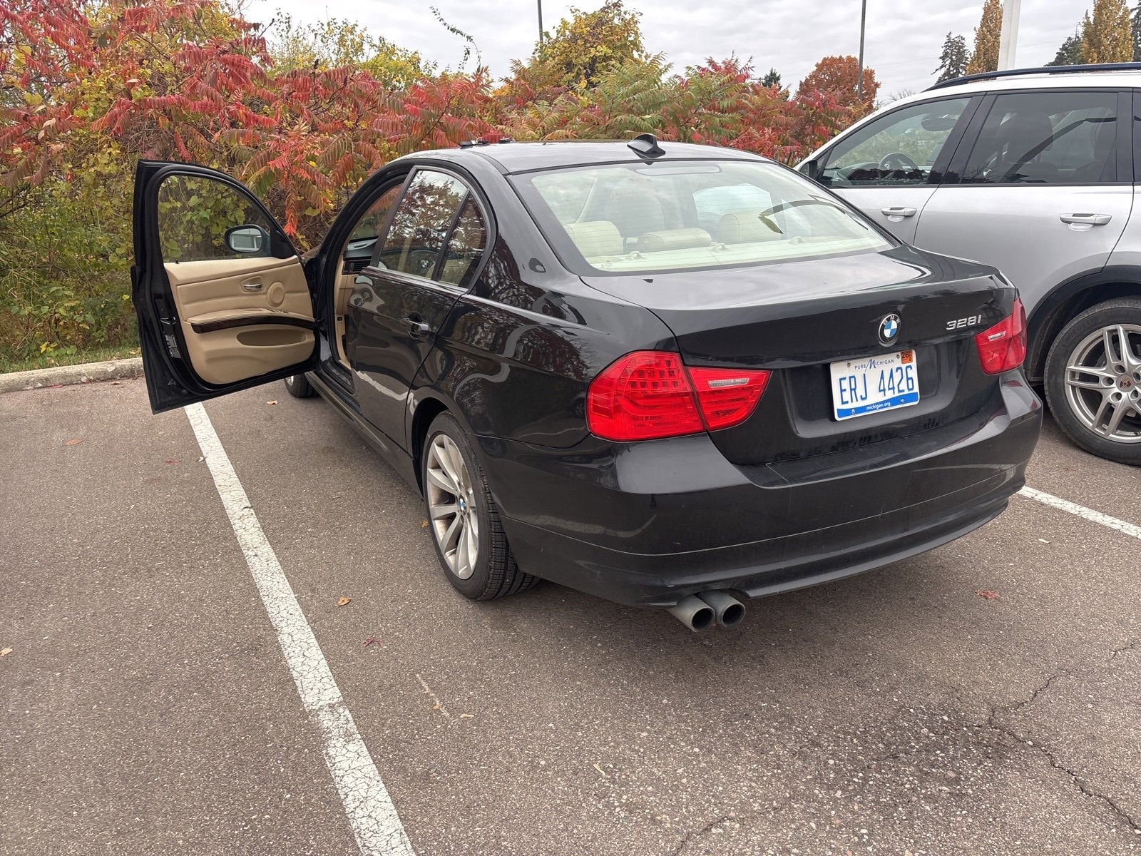 Thumbnail: 2011 BMW 3 Series - 5