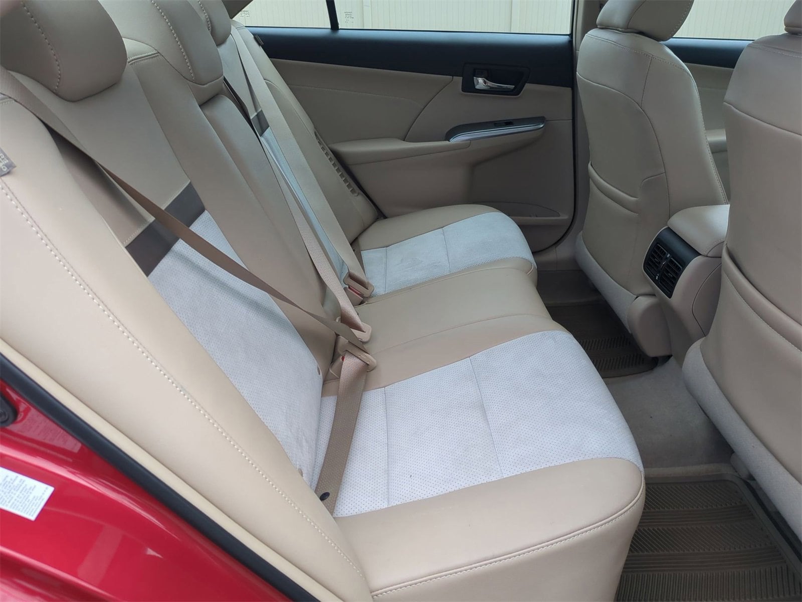 Thumbnail: 2014 Toyota Camry - 21