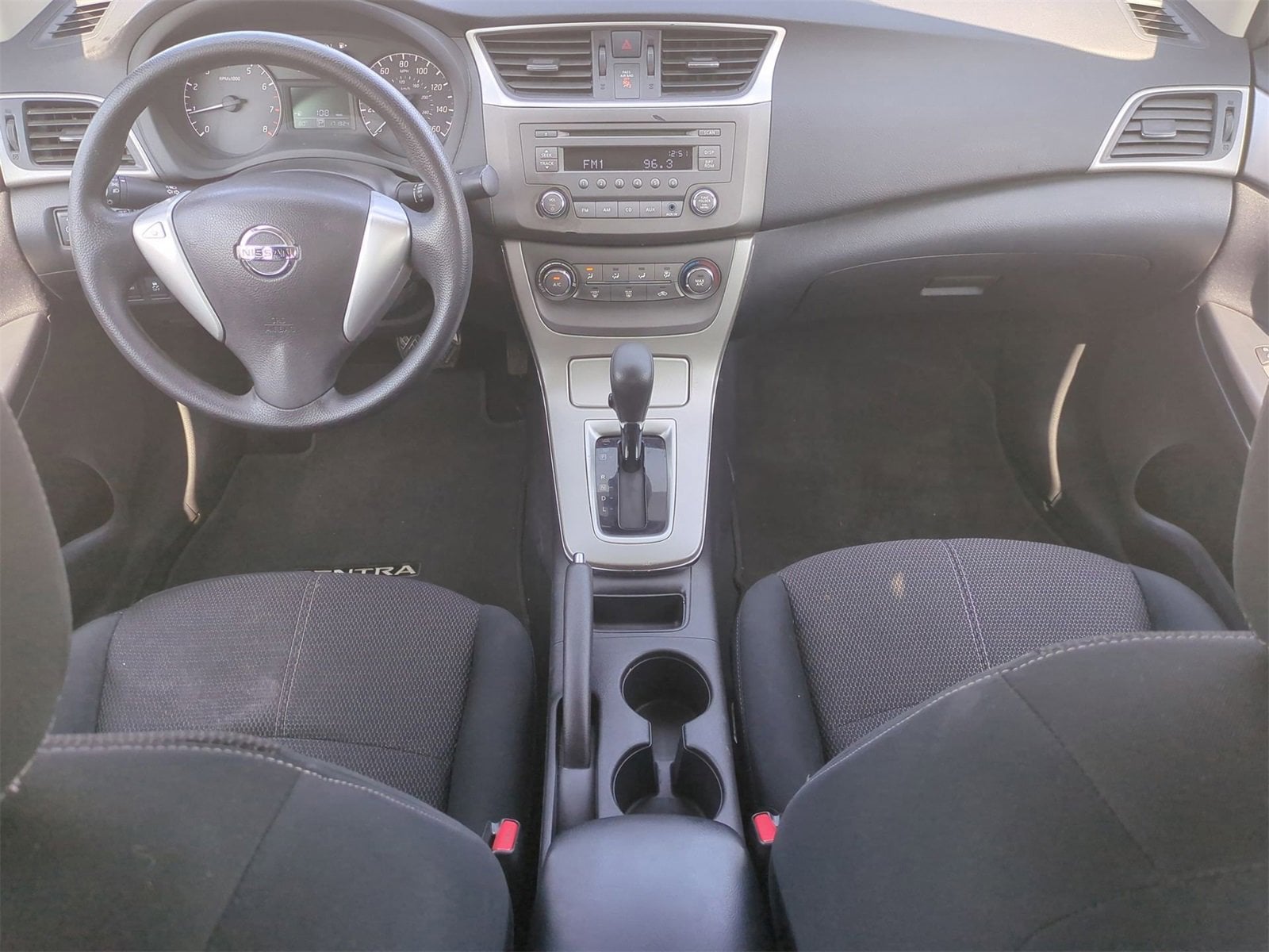 Thumbnail: 2014 Nissan Sentra - 15