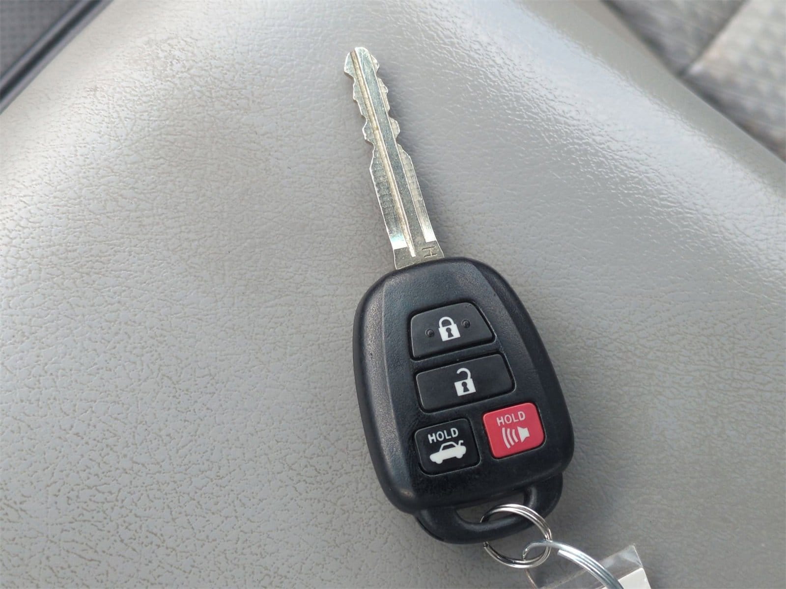 Thumbnail: 2015 Toyota Camry - 33