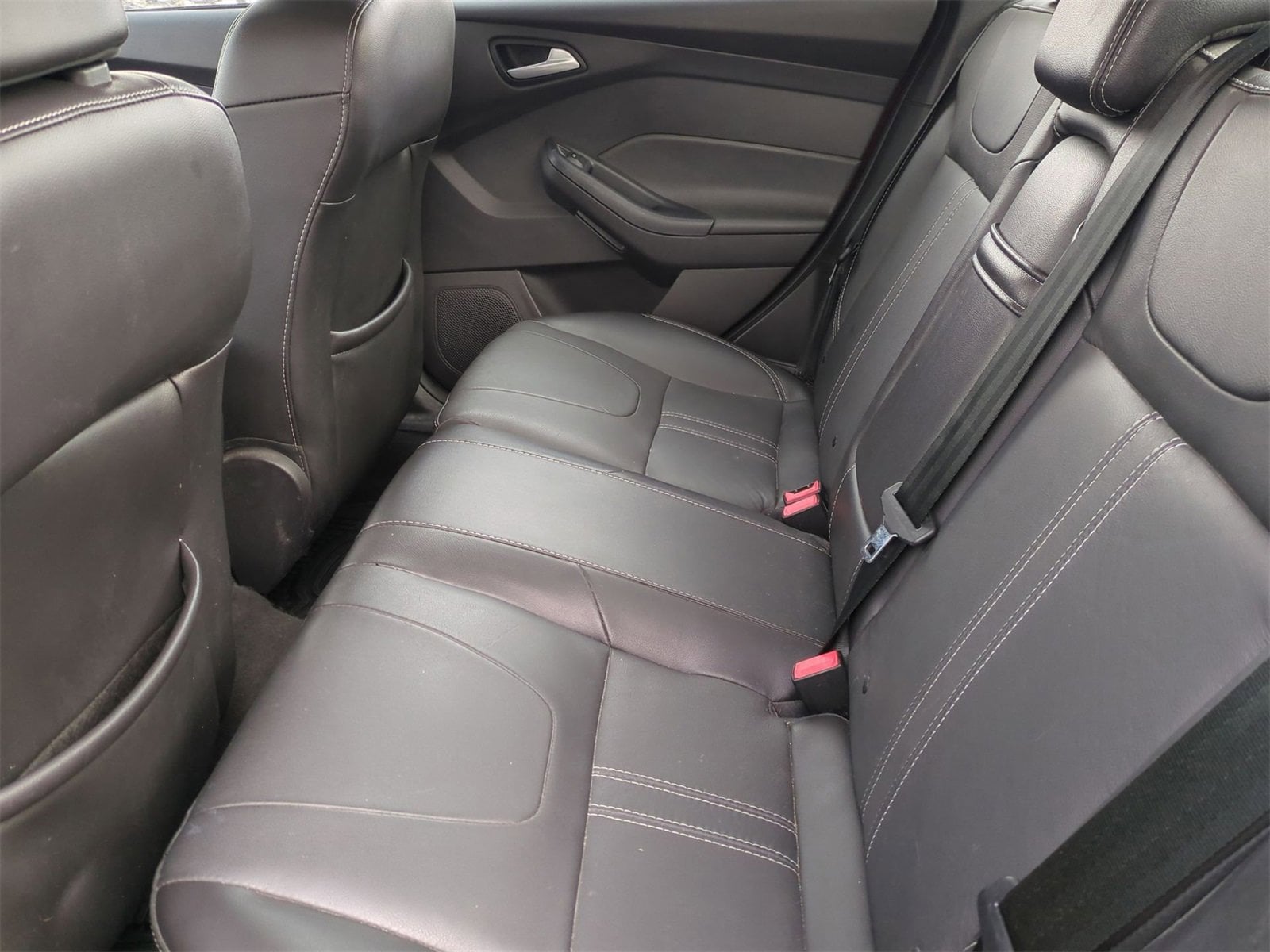 Thumbnail: 2013 Ford Focus - 19