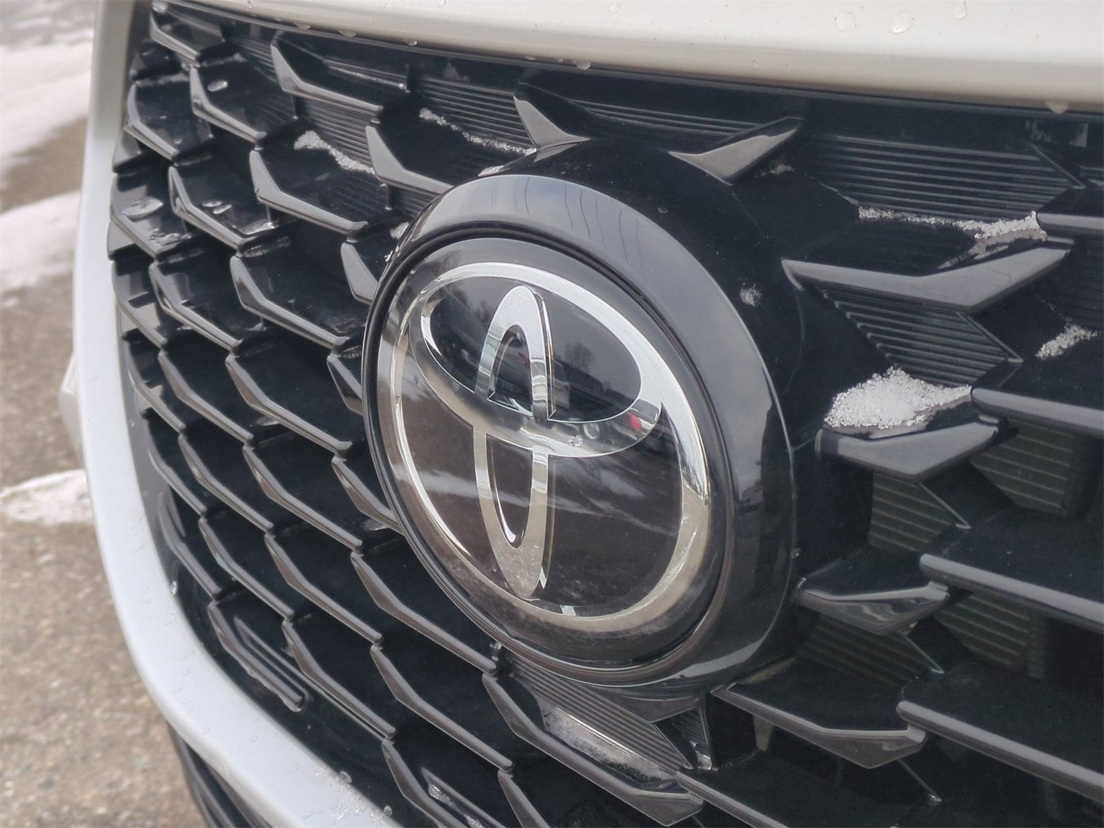 Thumbnail: 2022 Toyota Highlander - 12