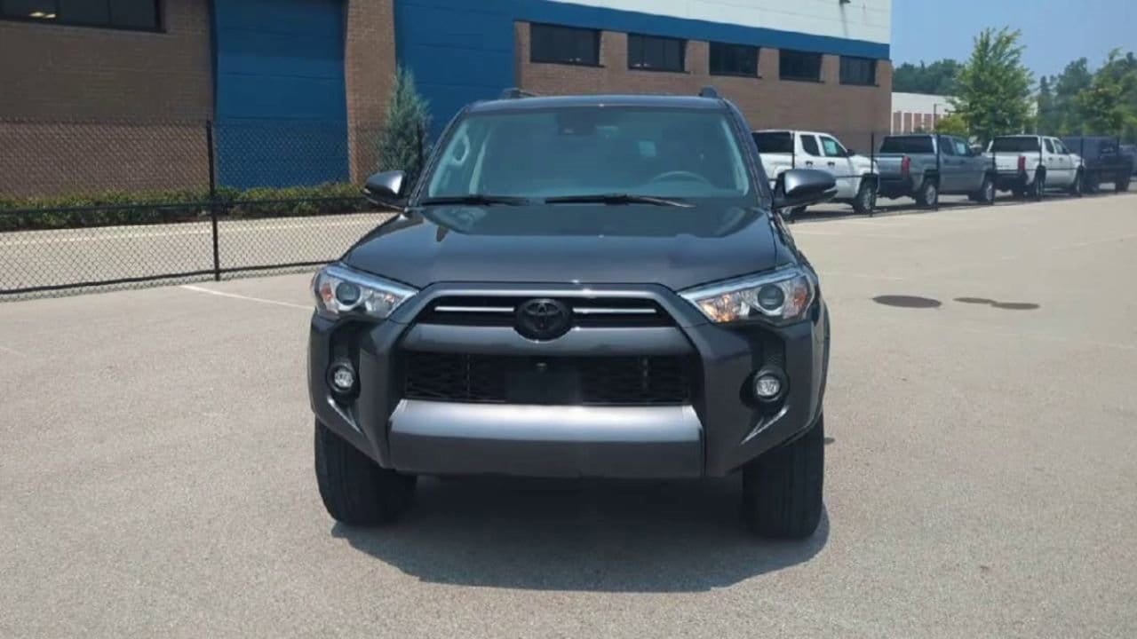 Thumbnail: 2022 Toyota 4Runner - 3