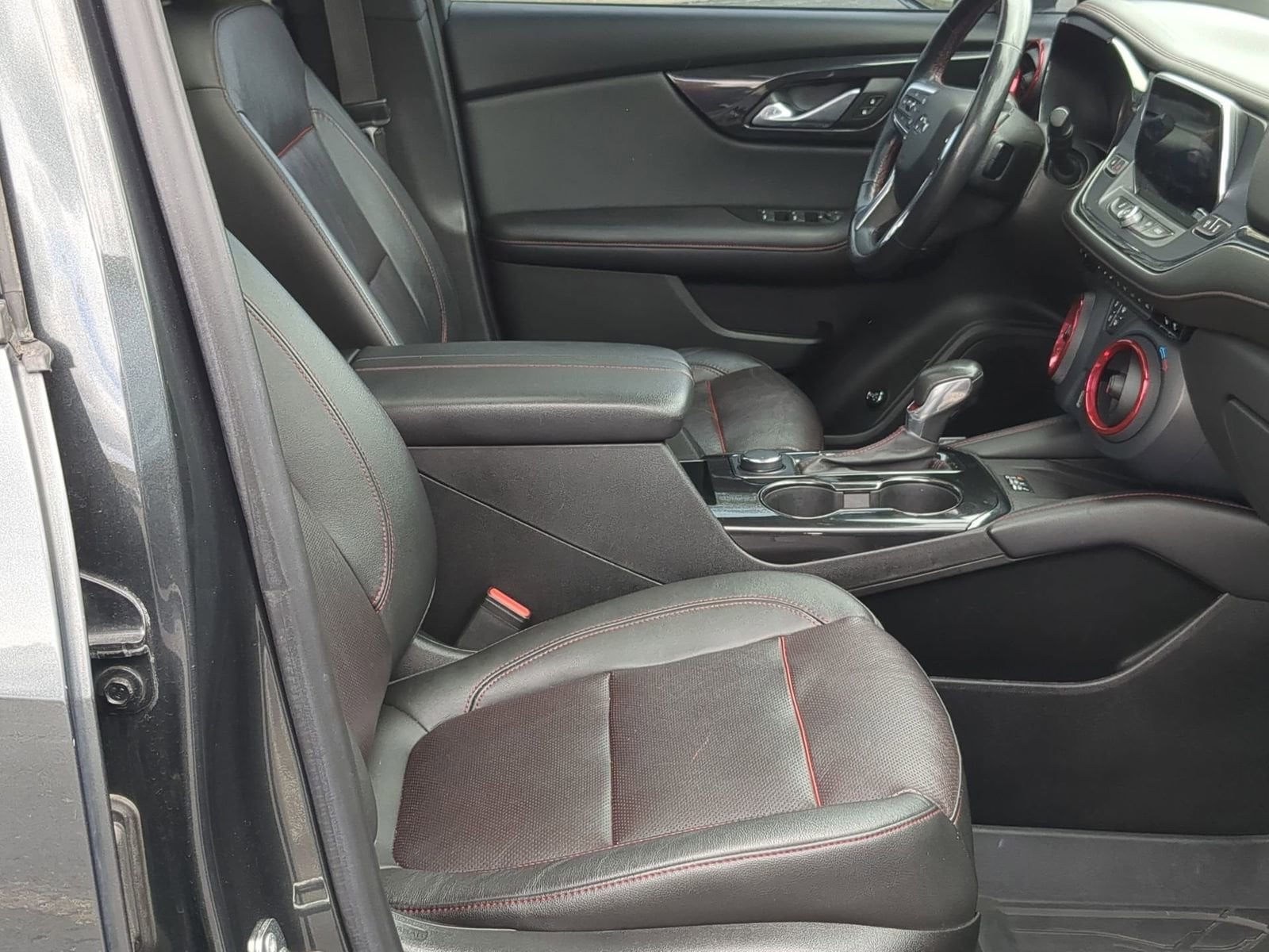 Thumbnail: 2020 Chevrolet Blazer - 21