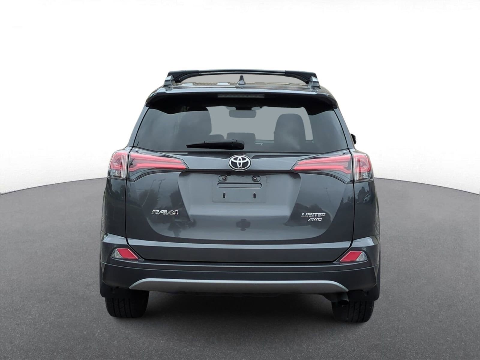 Thumbnail: 2017 Toyota RAV4 - 7