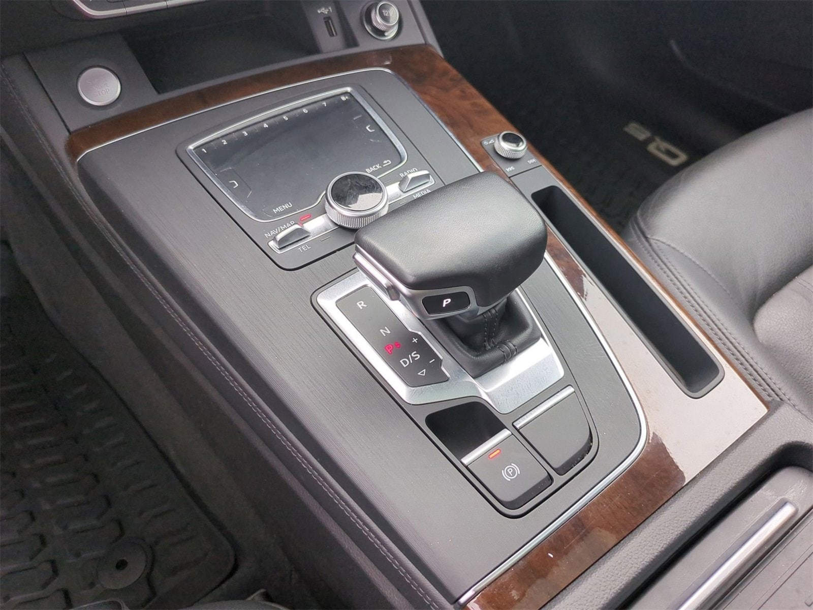 Thumbnail: 2020 Audi Q5 - 29