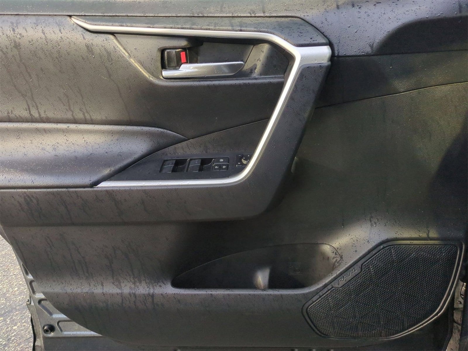 Thumbnail: 2021 Toyota RAV4 - 30