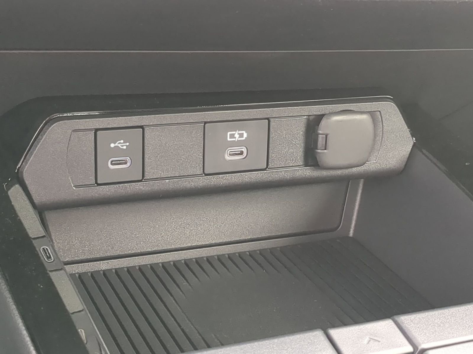 Thumbnail: 2026 Toyota Prius - 29