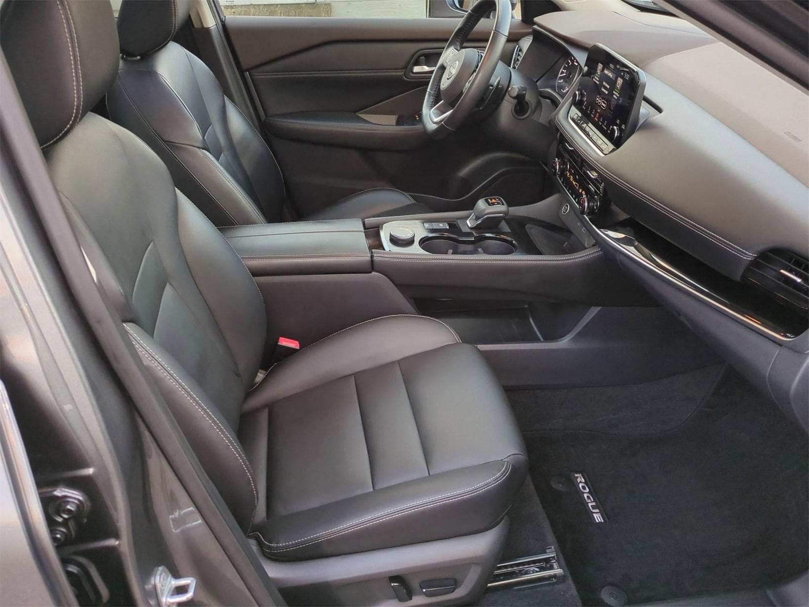 Thumbnail: 2023 Nissan Rogue - 21