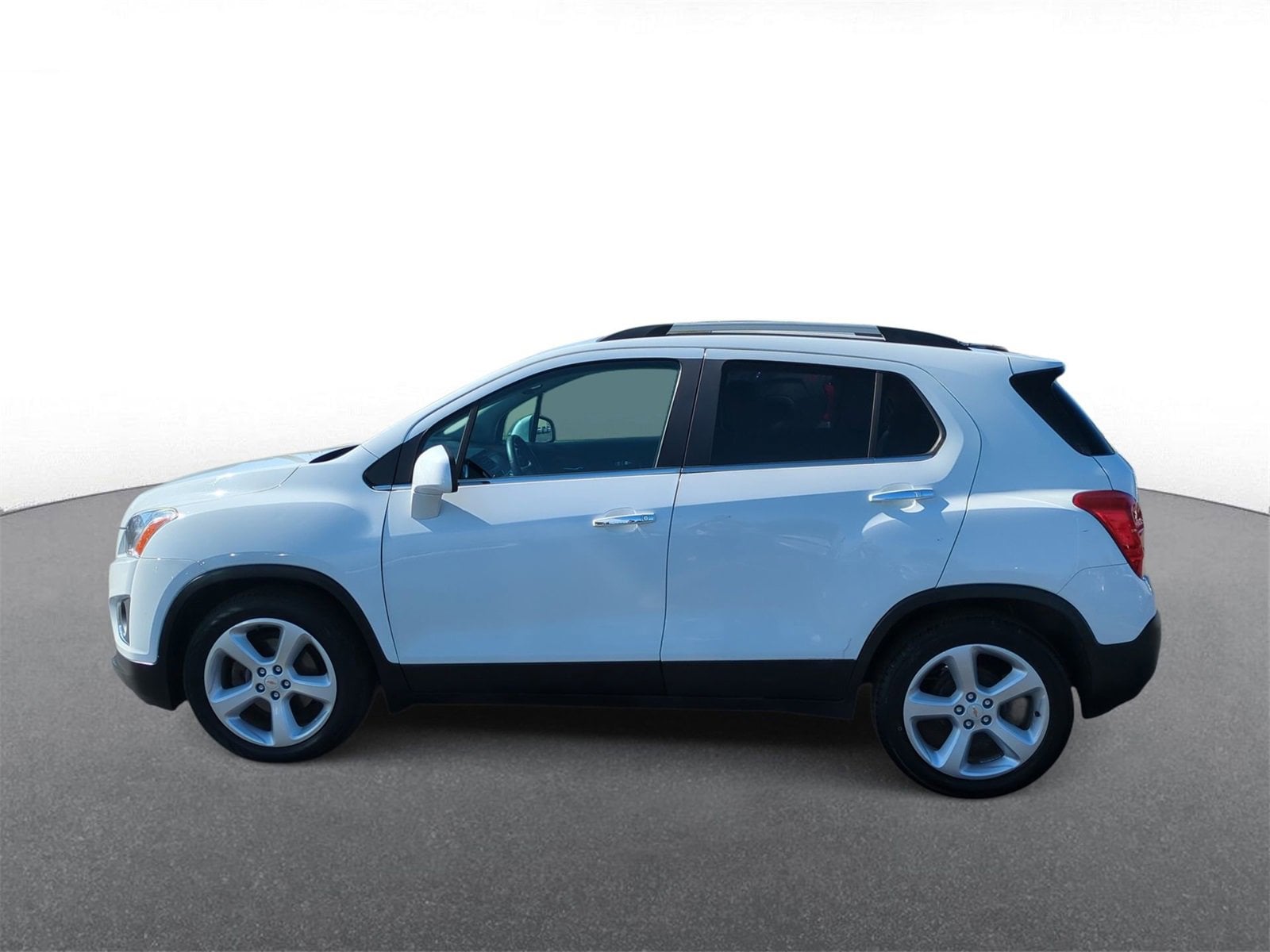 Thumbnail: 2016 Chevrolet Trax - 5
