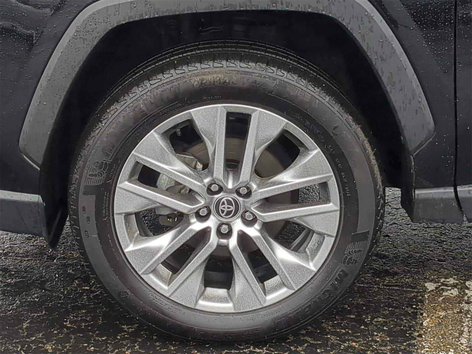 Thumbnail: 2024 Toyota RAV4 - 20