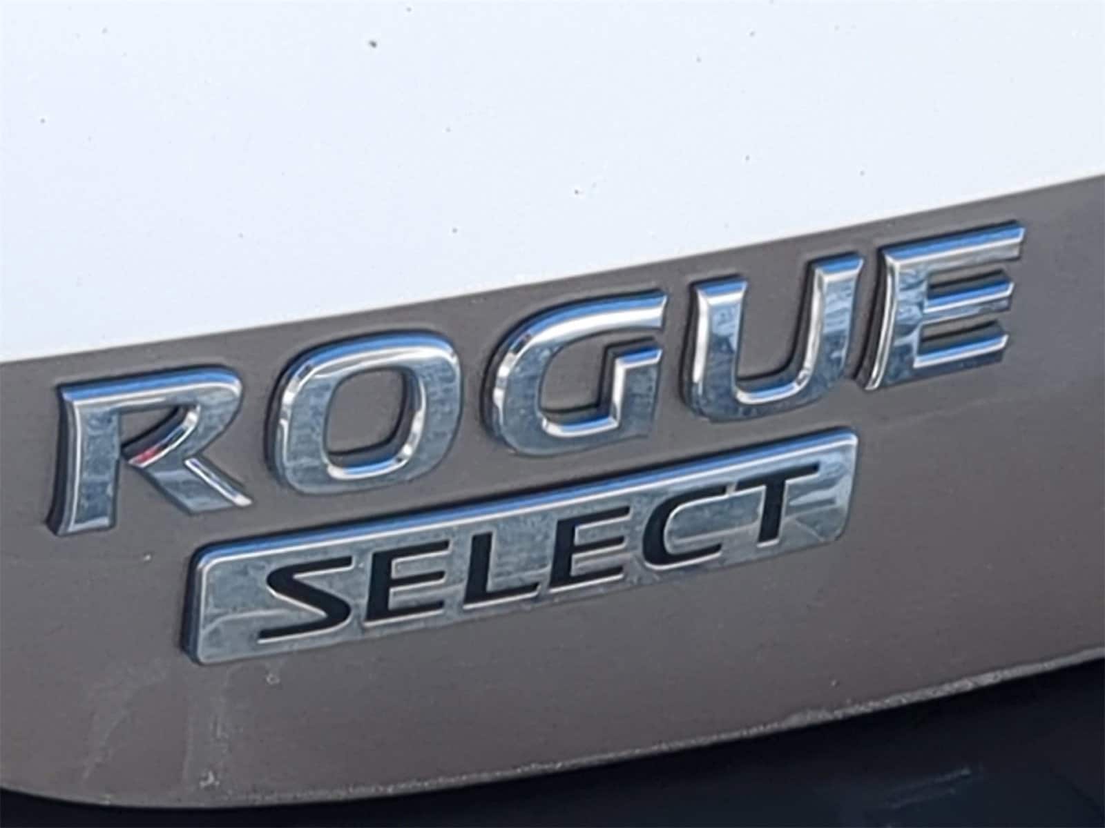 Thumbnail: 2015 Nissan Rogue - 20