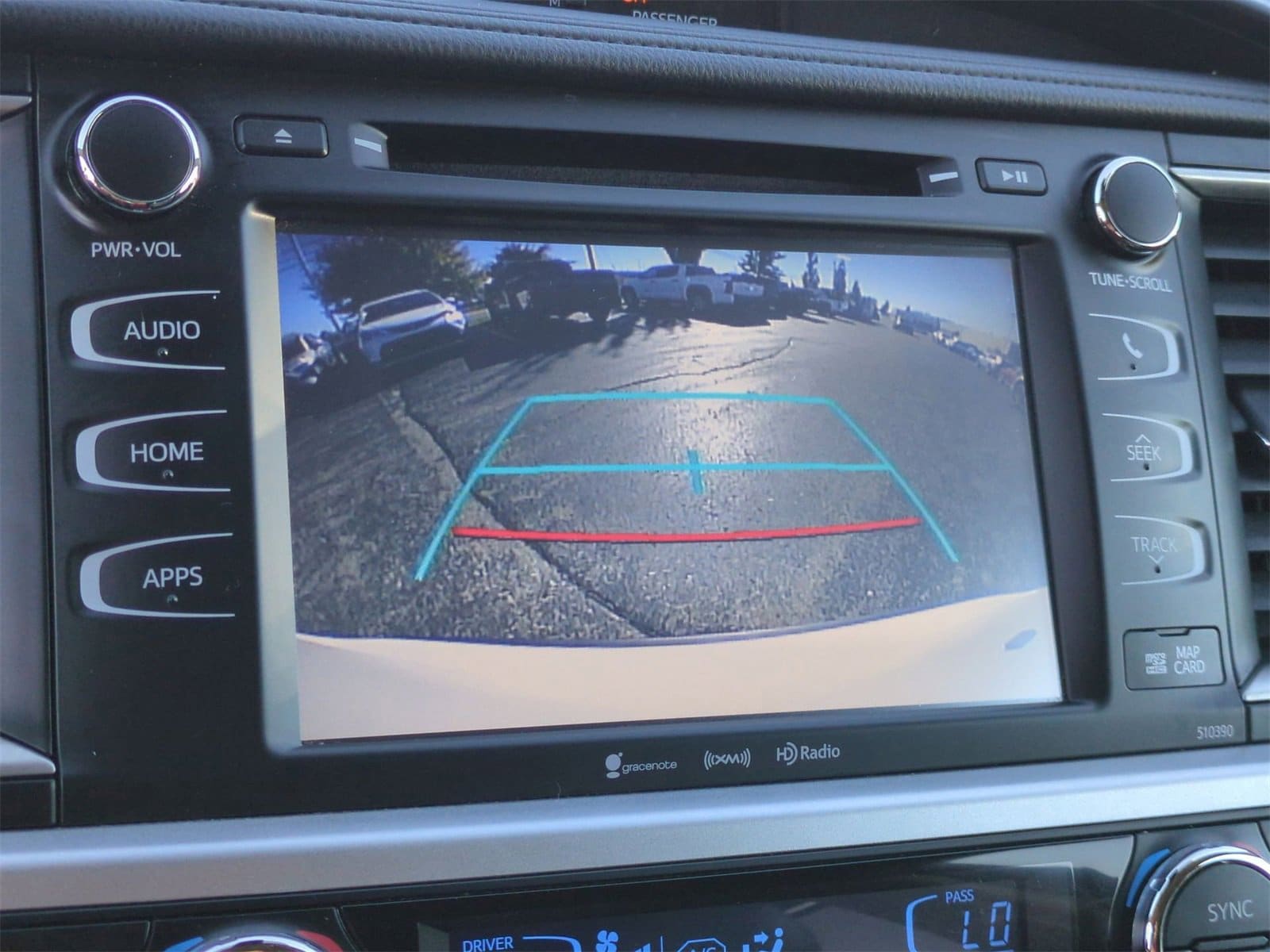 Thumbnail: 2019 Toyota Highlander - 29