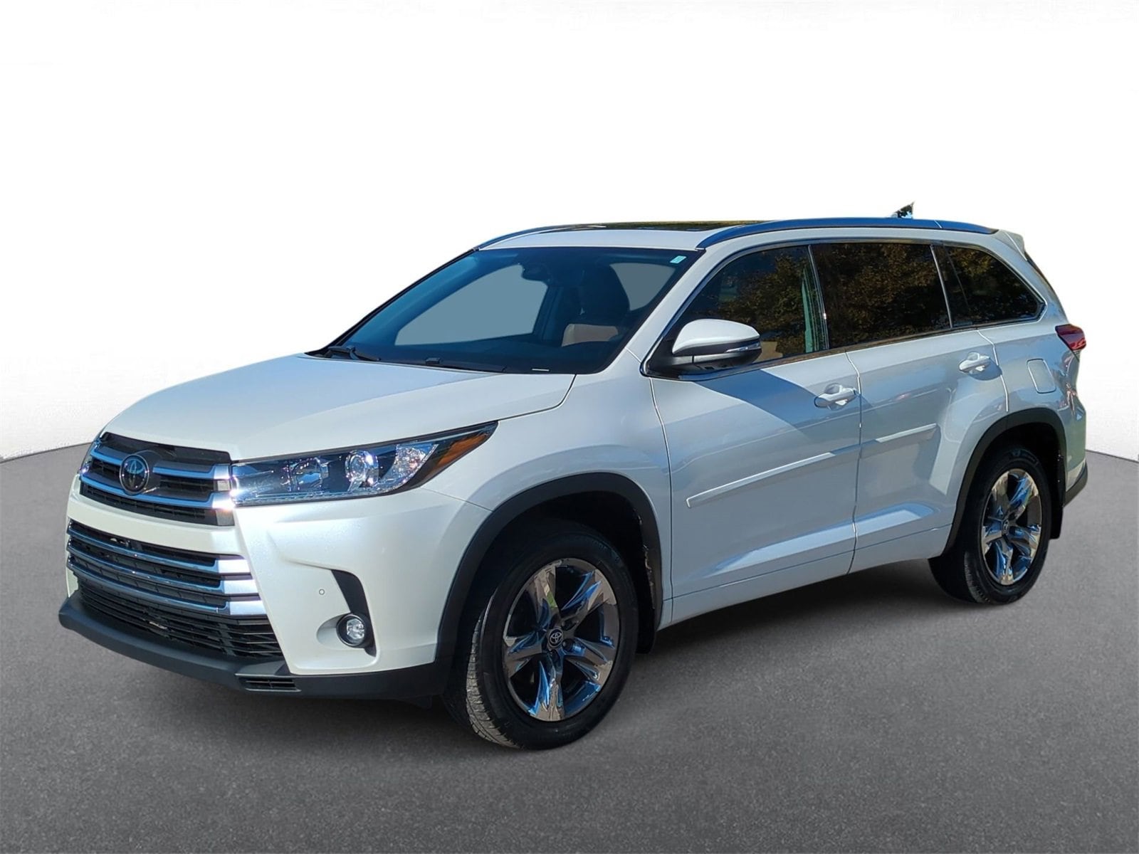 Thumbnail: 2019 Toyota Highlander - 4