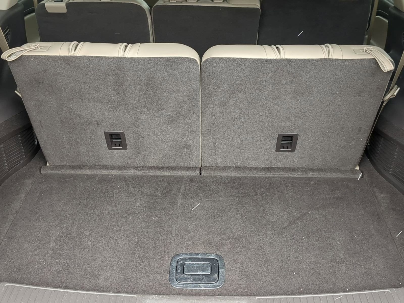 Thumbnail: 2020 Lincoln Aviator - 33